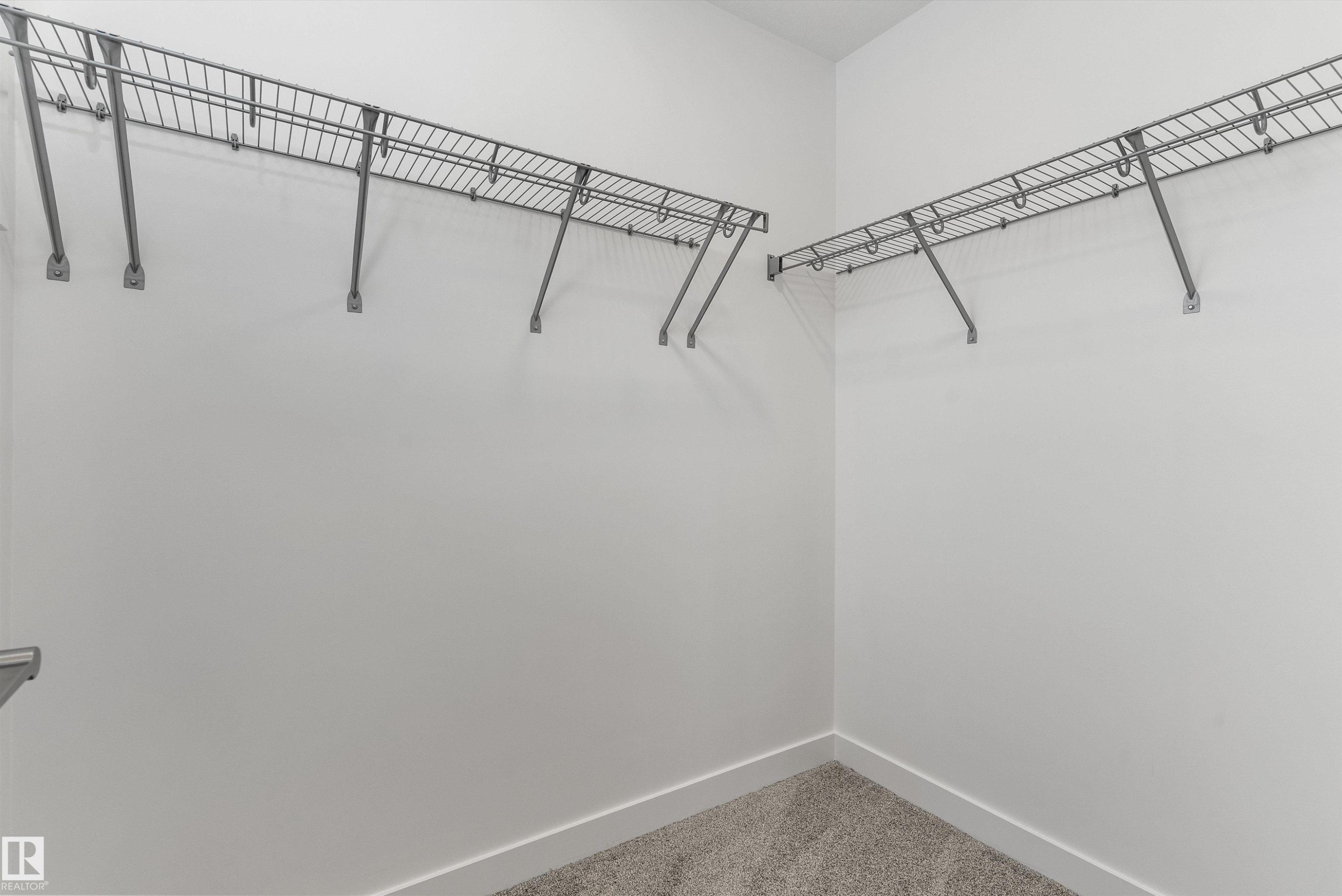 913 19 Avenue Nw, Edmonton, AB - Indoor With Storage