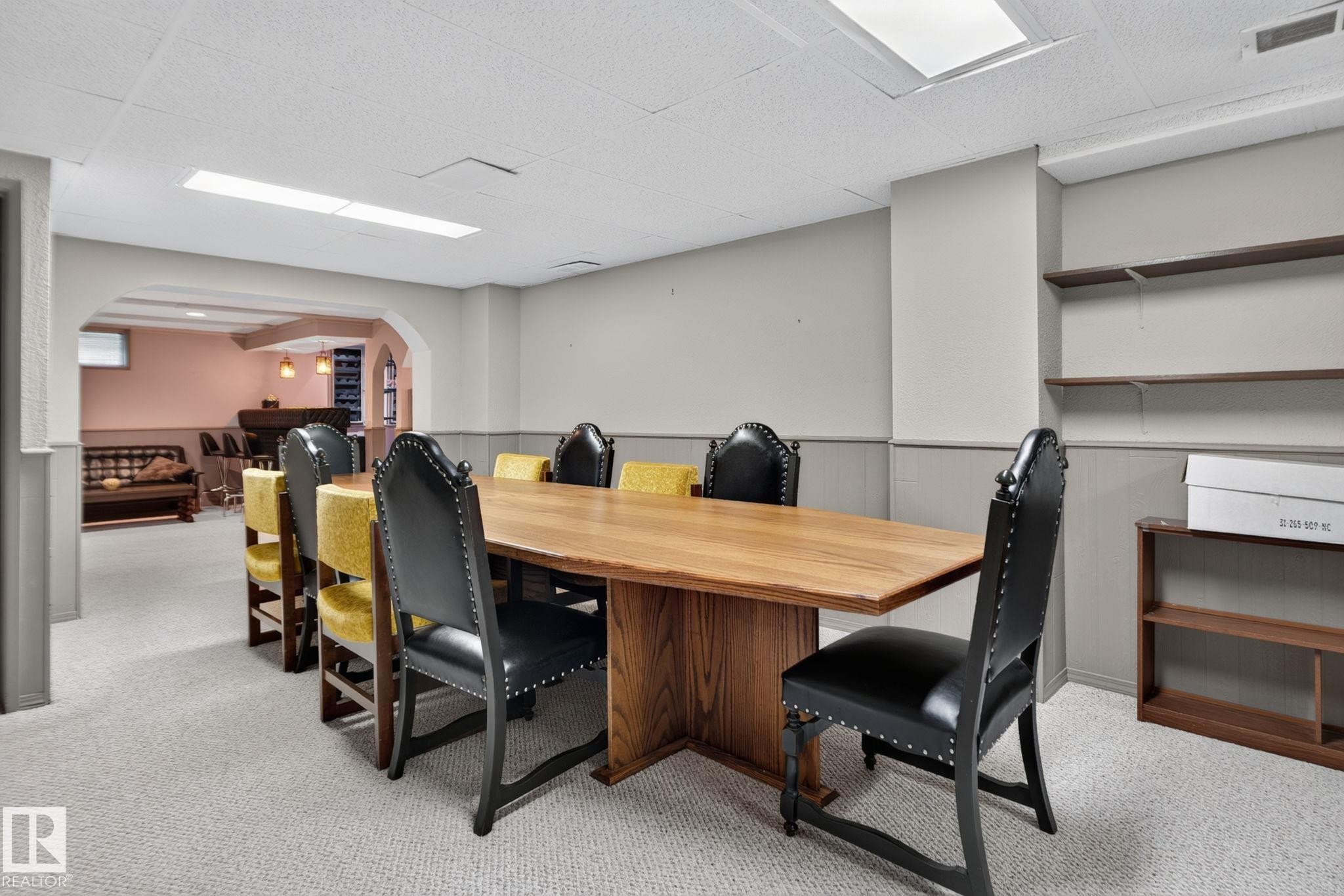 18132 78 Avenue Nw, Edmonton, AB - Indoor