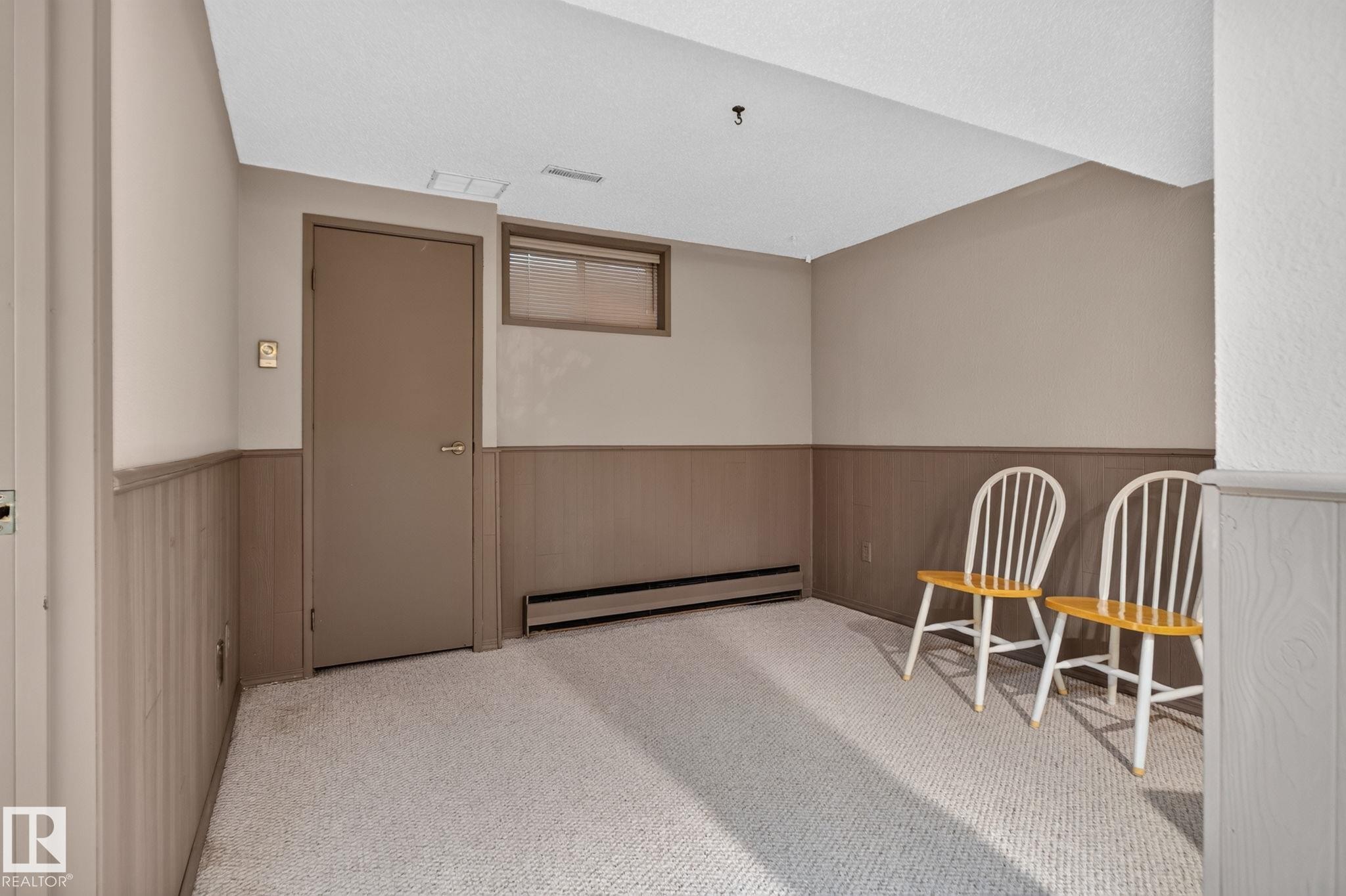 18132 78 Avenue Nw, Edmonton, AB - Indoor Photo Showing Other Room