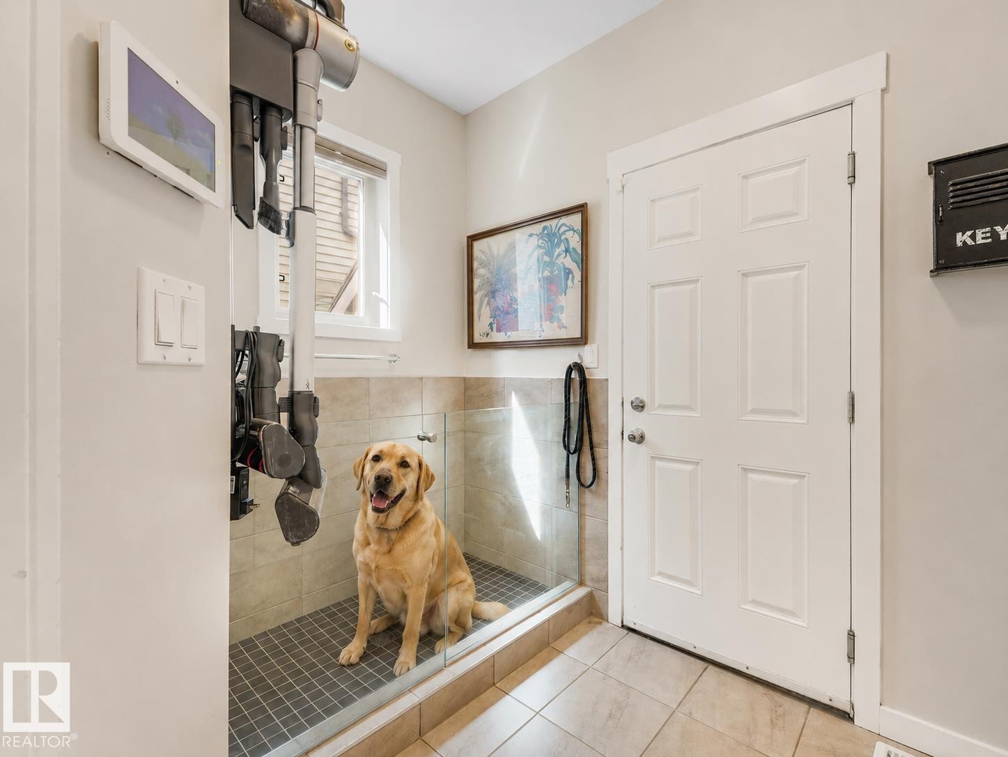 2825 Anderson Place Sw, Edmonton, AB - Indoor Photo Showing Other Room