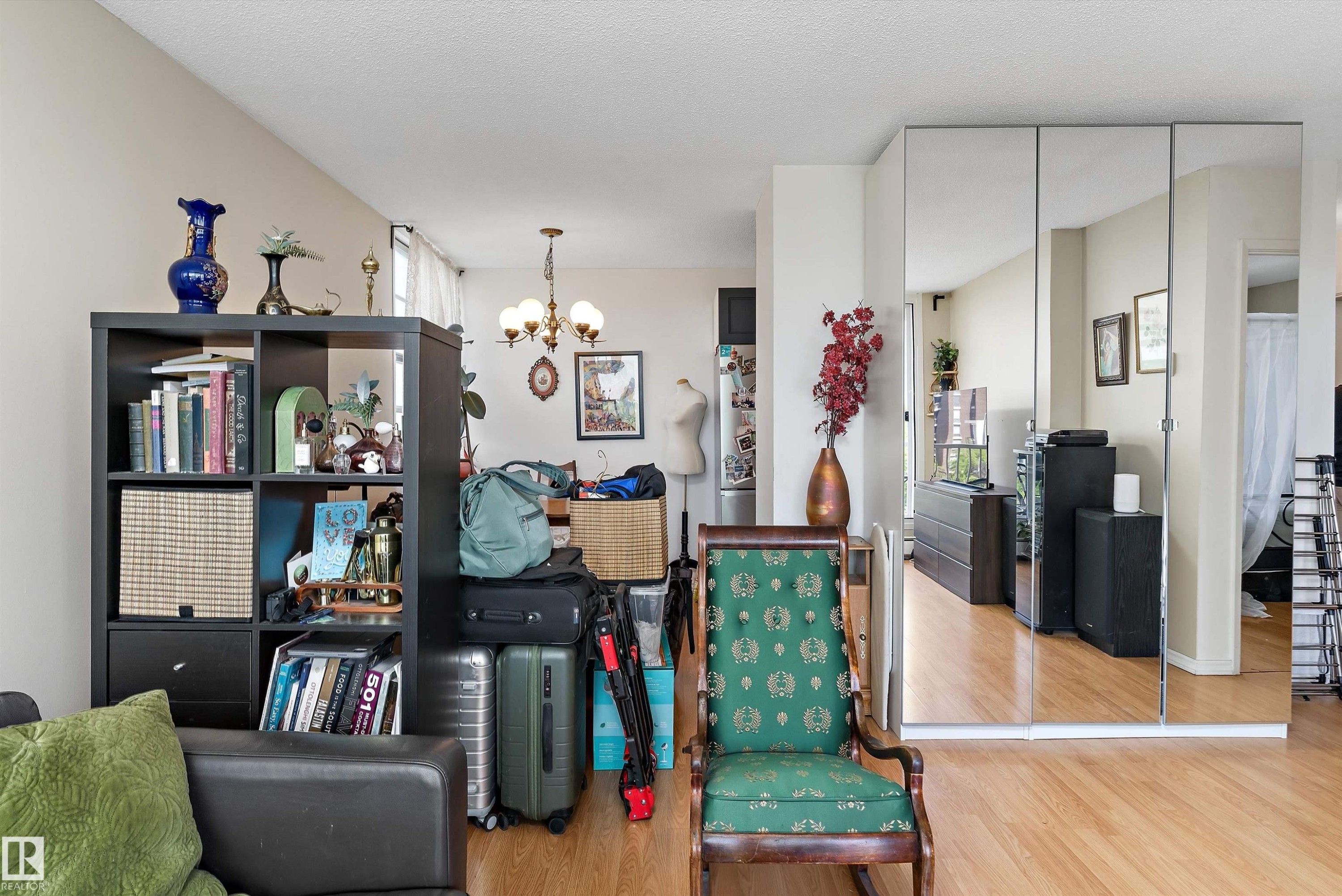 #706 9930 113 St Nw, Edmonton, AB - Indoor
