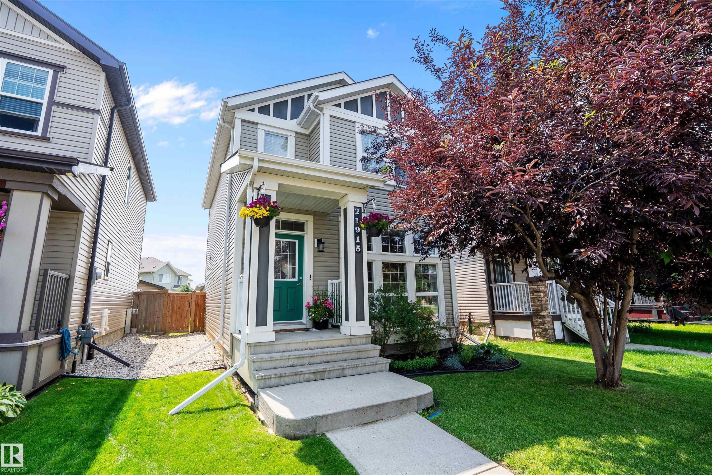 21915 99 Avenue Nw, Edmonton, AB - Outdoor With Facade