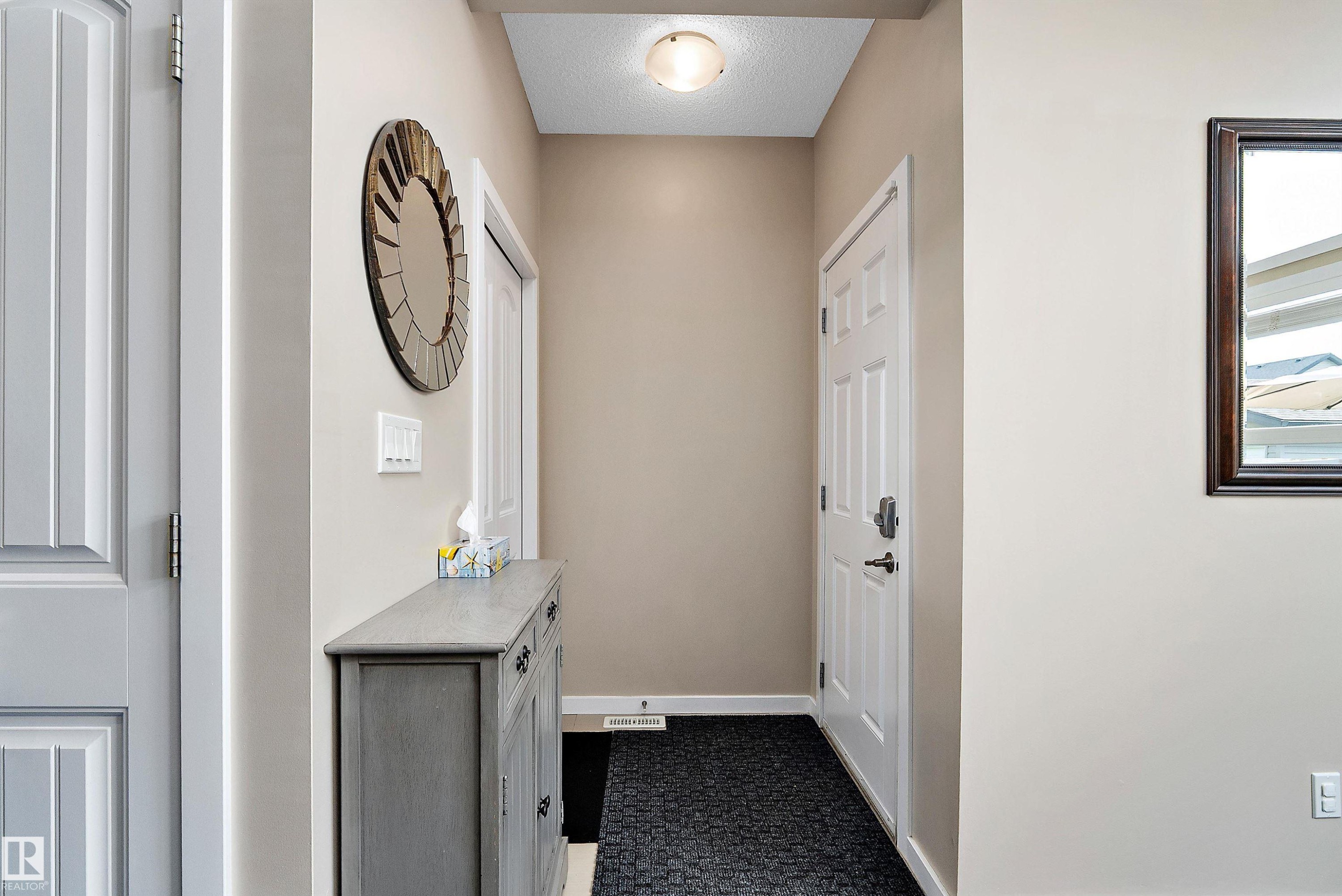 21915 99 Avenue Nw, Edmonton, AB - Indoor Photo Showing Other Room