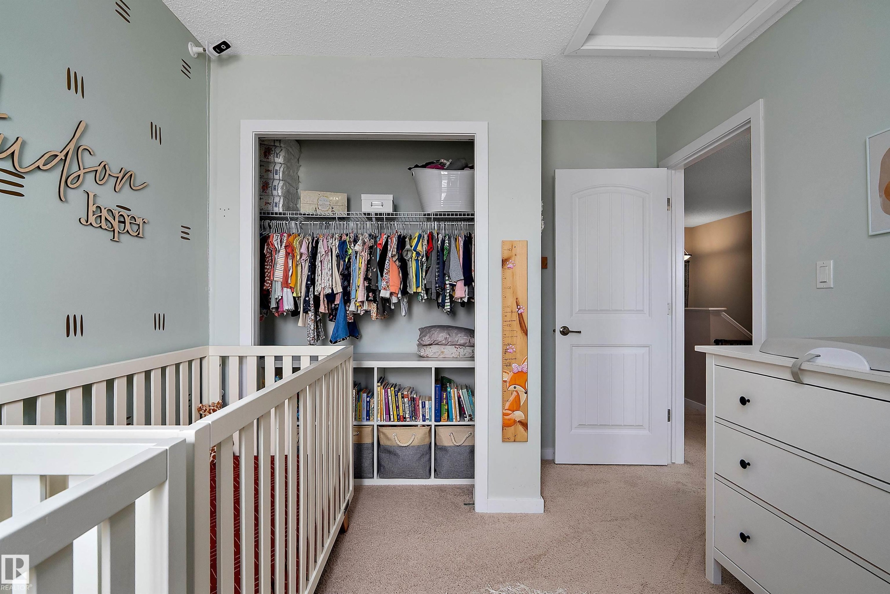 21915 99 Avenue Nw, Edmonton, AB - Indoor