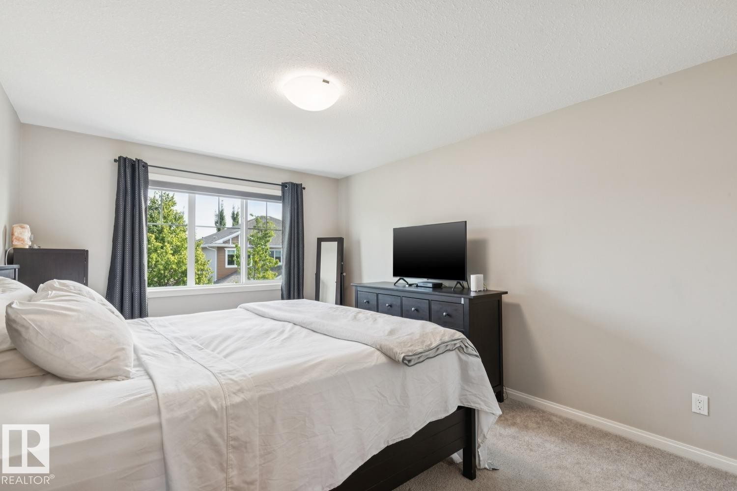 #12 18230 104A St Nw, Edmonton, AB - Indoor Photo Showing Bedroom