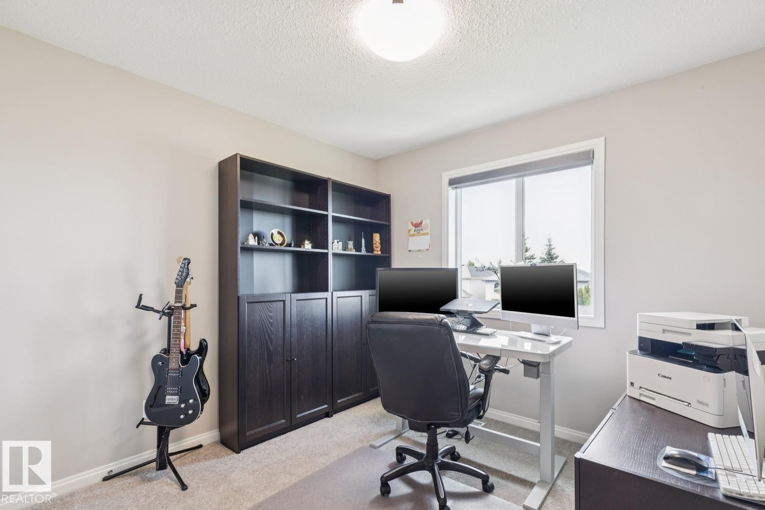 #12 18230 104A St Nw, Edmonton, AB - Indoor Photo Showing Office