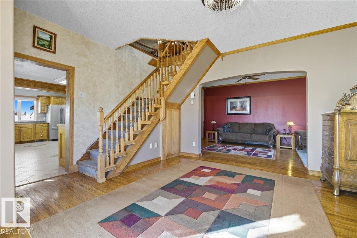 5001 42 Avenue, Wetaskiwin, AB - Indoor