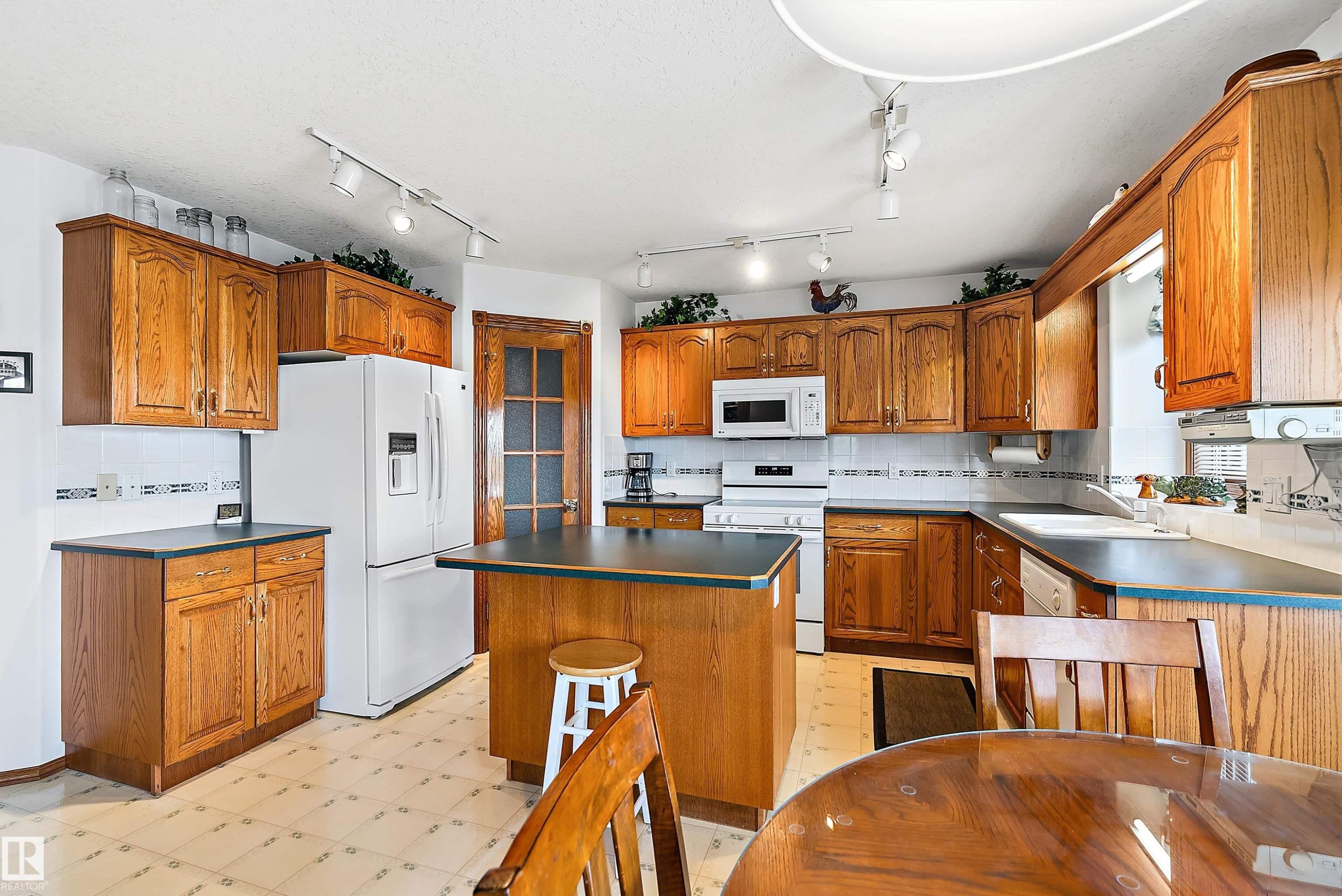 115 Aspen Ridge Crescent, Wetaskiwin, AB - Indoor Photo Showing Kitchen