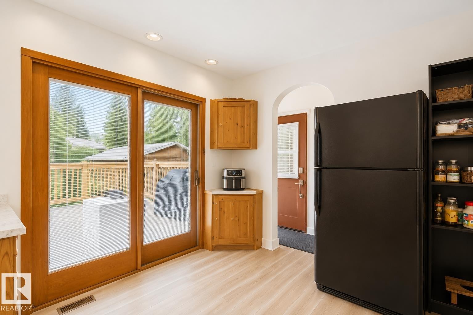 10438 133 Street Nw, Edmonton, AB - Indoor