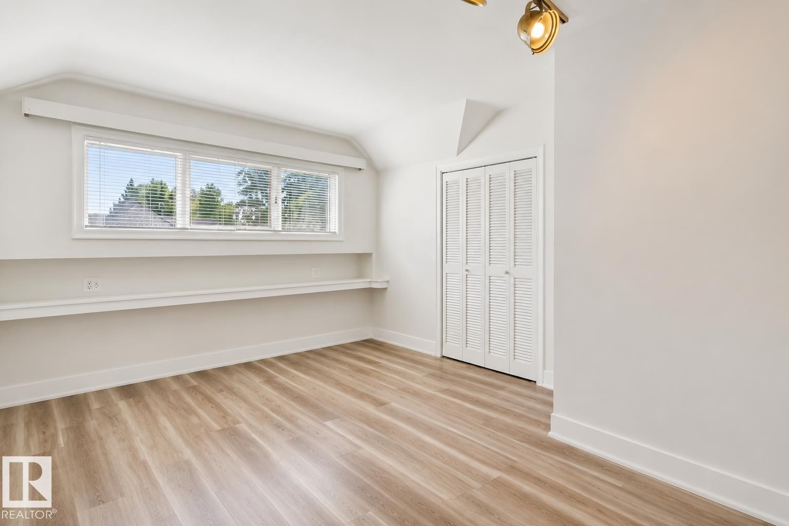 10438 133 Street Nw, Edmonton, AB - Indoor Photo Showing Other Room