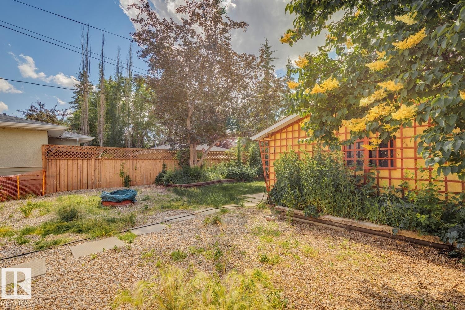 10438 133 Street Nw, Edmonton, AB - Outdoor
