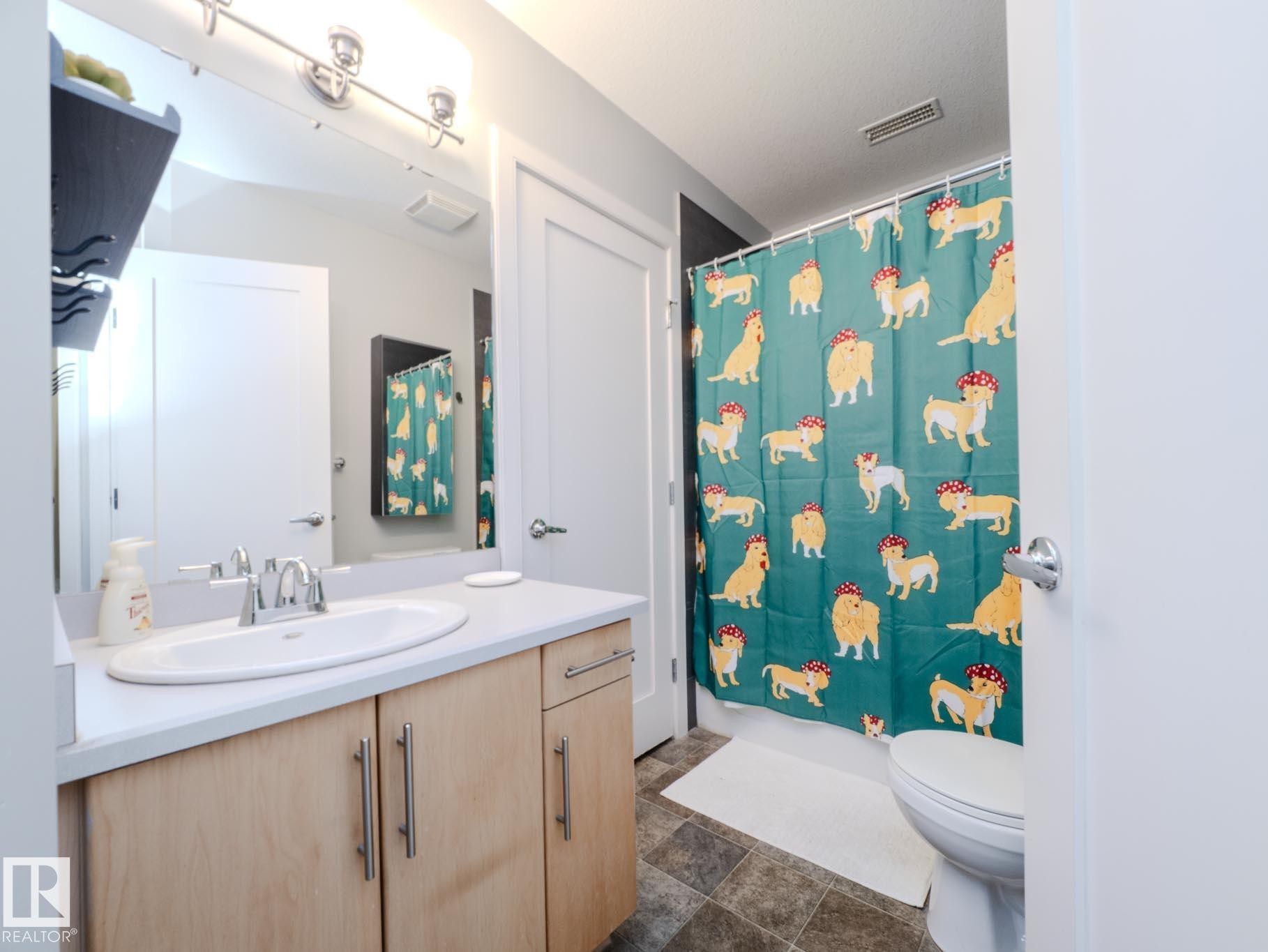 #310 10808 71 Av Nw, Edmonton, AB - Indoor Photo Showing Bathroom