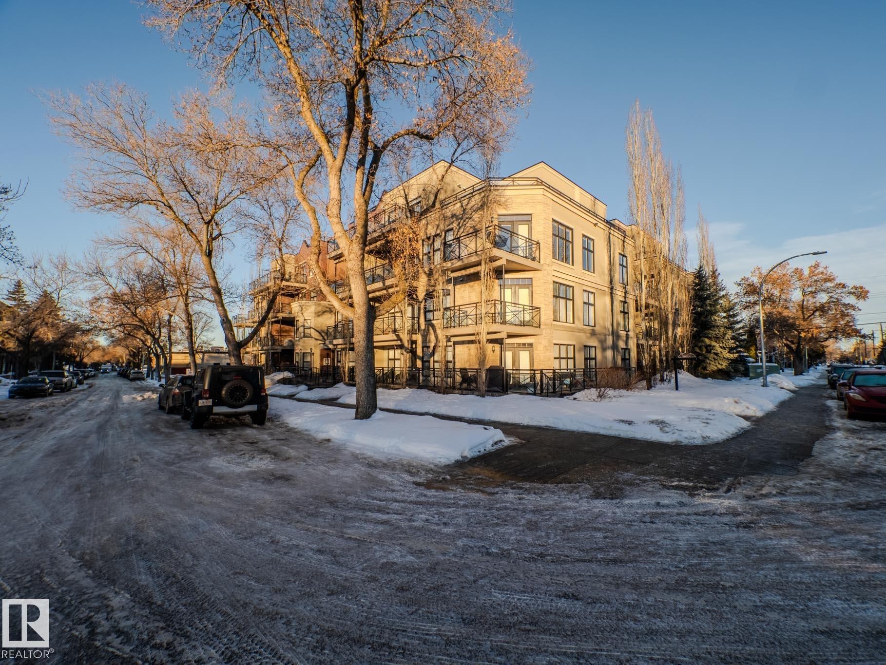 #310 10808 71 Av Nw, Edmonton, AB - Outdoor