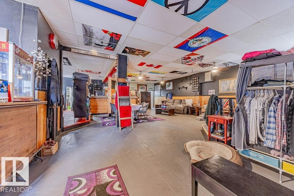 4912 50 Street, Egremont, AB - Indoor
