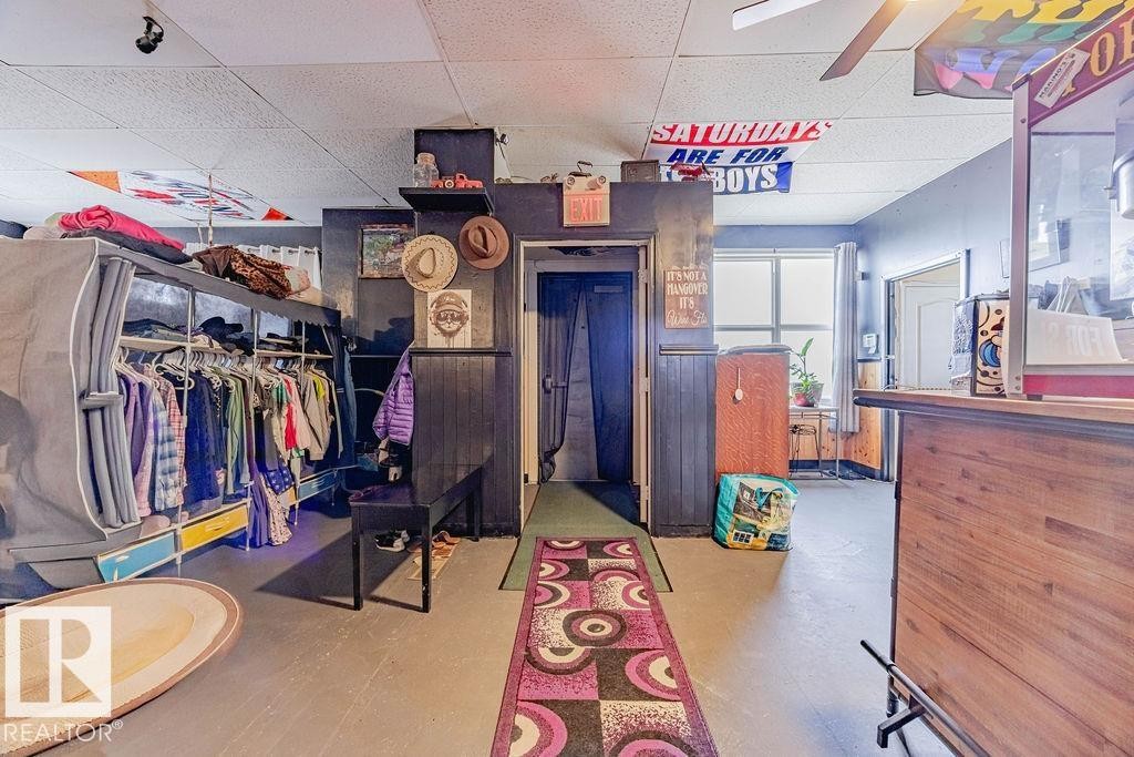 4912 50 Street, Egremont, AB - Indoor