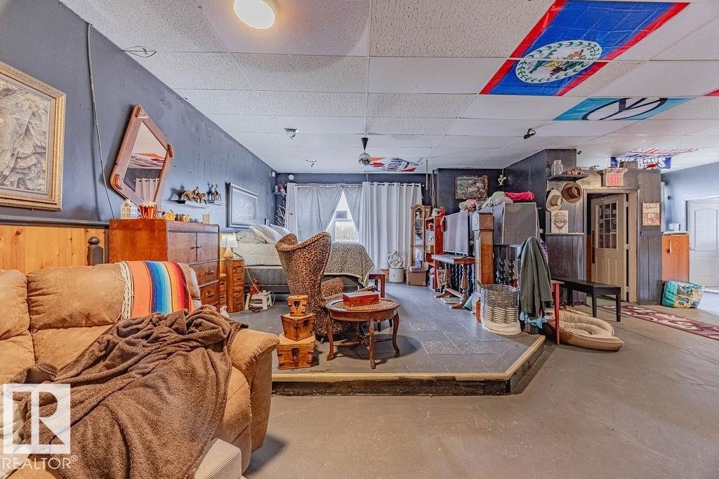 4912 50 Street, Egremont, AB - Indoor Photo Showing Other Room