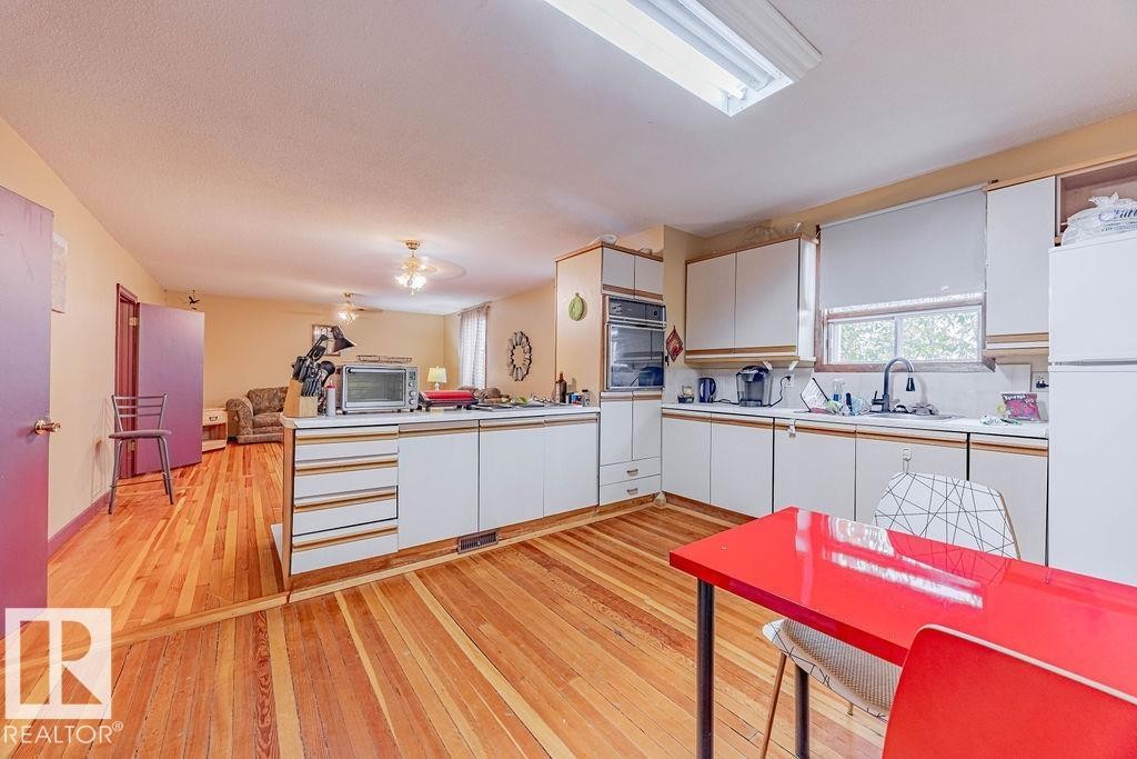 4912 50 Street, Egremont, AB - Indoor Photo Showing Kitchen