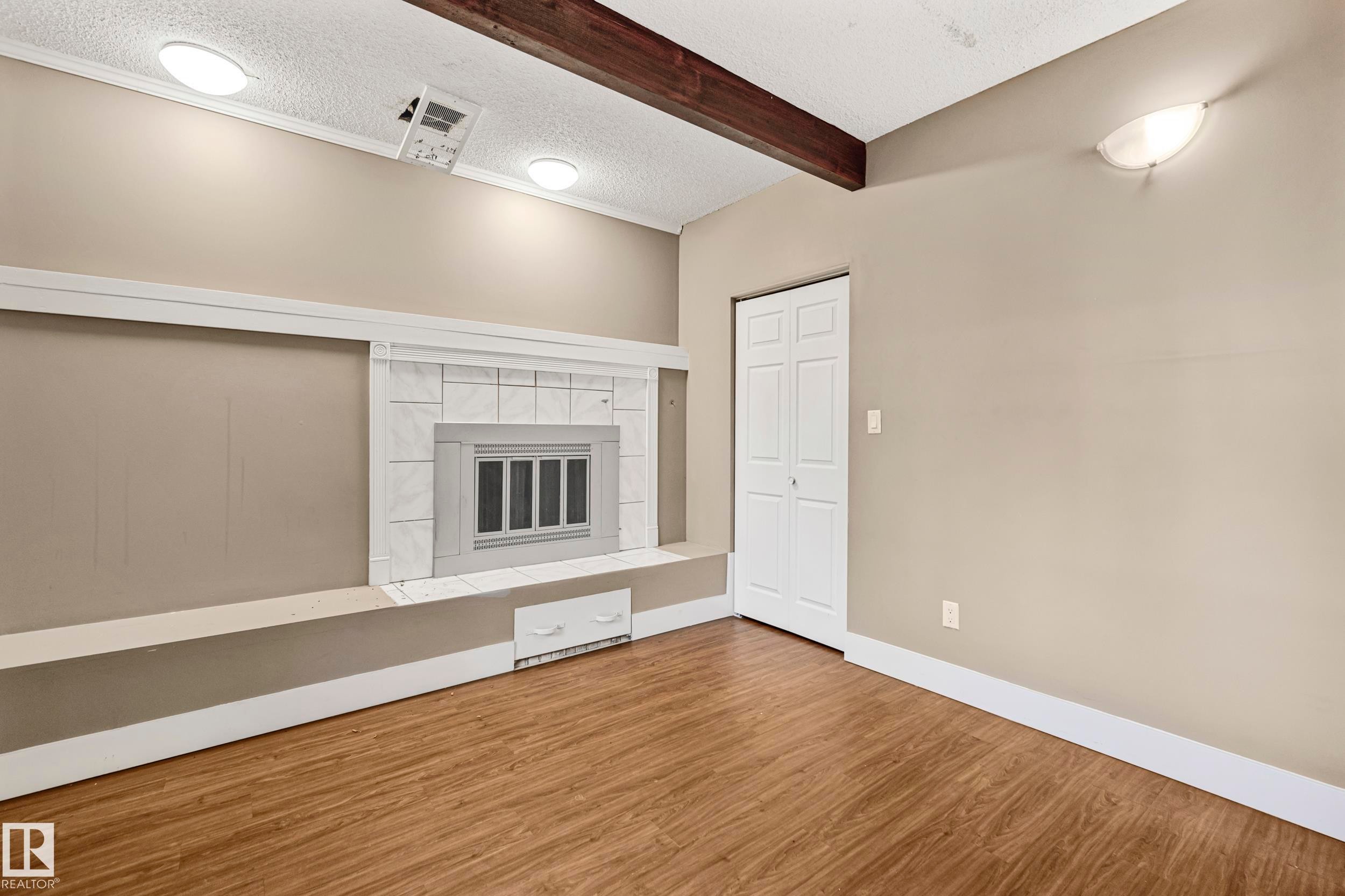 11603 Saskatchewan Drive Nw, Edmonton, AB - Indoor Photo Showing Other Room