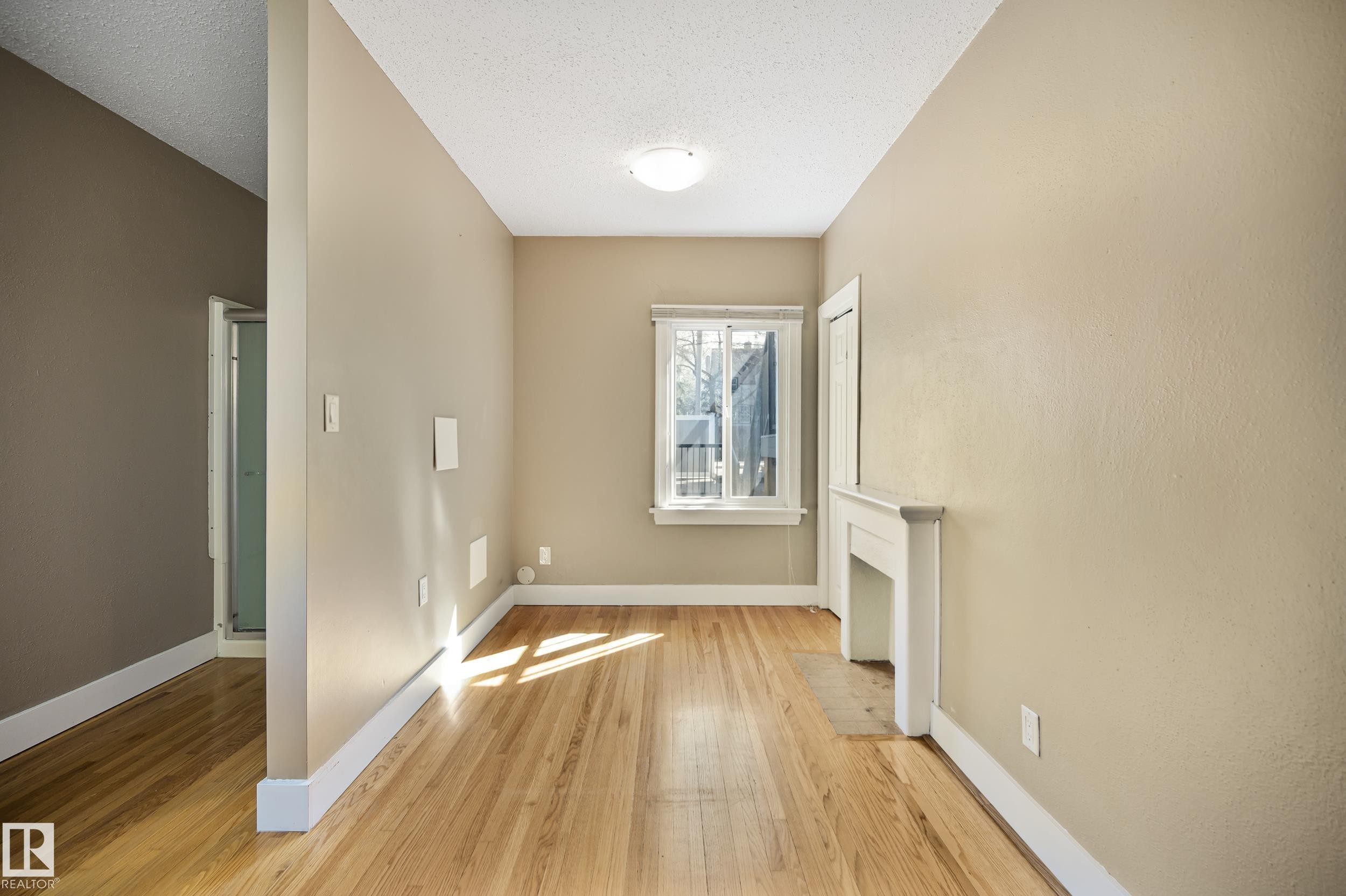 11603 Saskatchewan Drive Nw, Edmonton, AB - Indoor Photo Showing Other Room