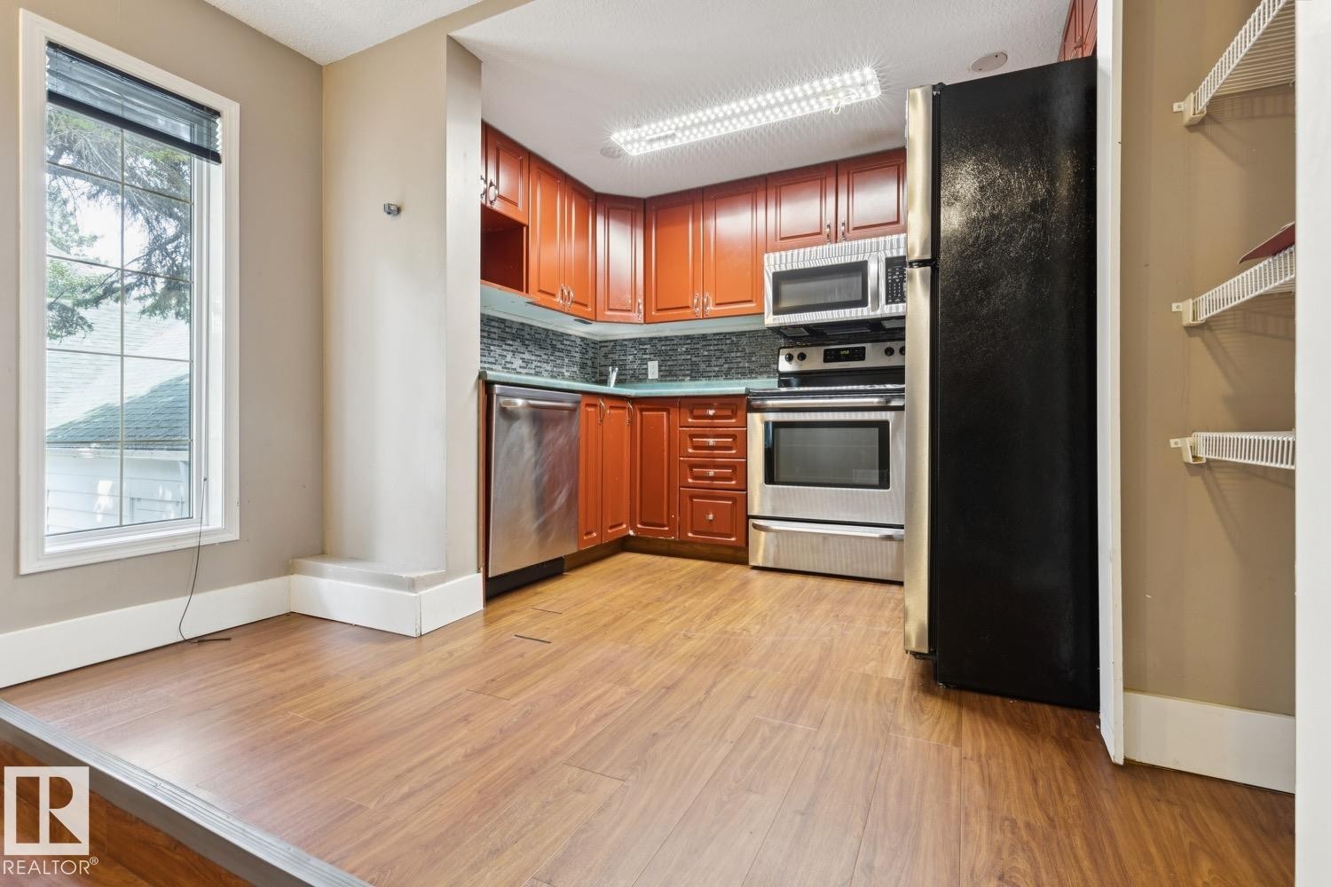 11603 Saskatchewan Drive Nw, Edmonton, AB - Indoor Photo Showing Kitchen