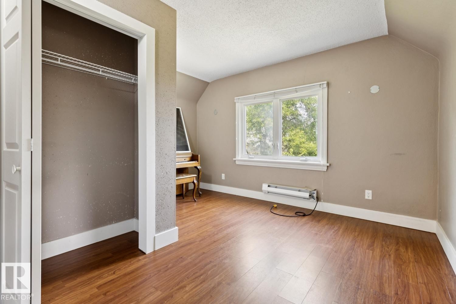 11603 Saskatchewan Drive Nw, Edmonton, AB - Indoor Photo Showing Other Room