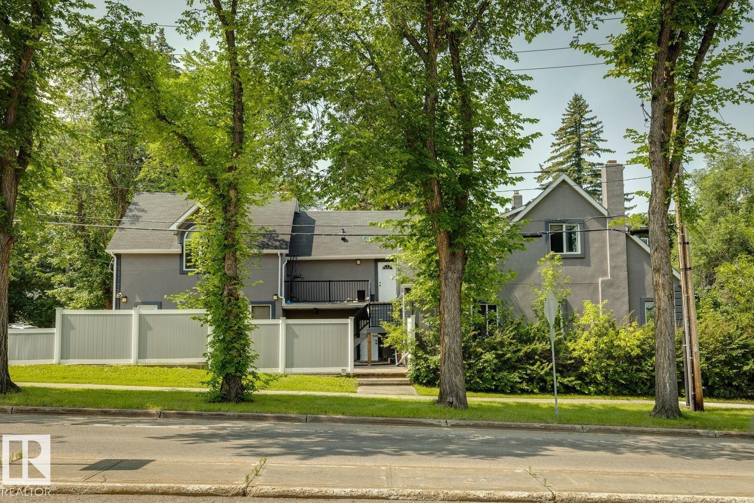11603 Saskatchewan Drive Nw, Edmonton, AB - Outdoor