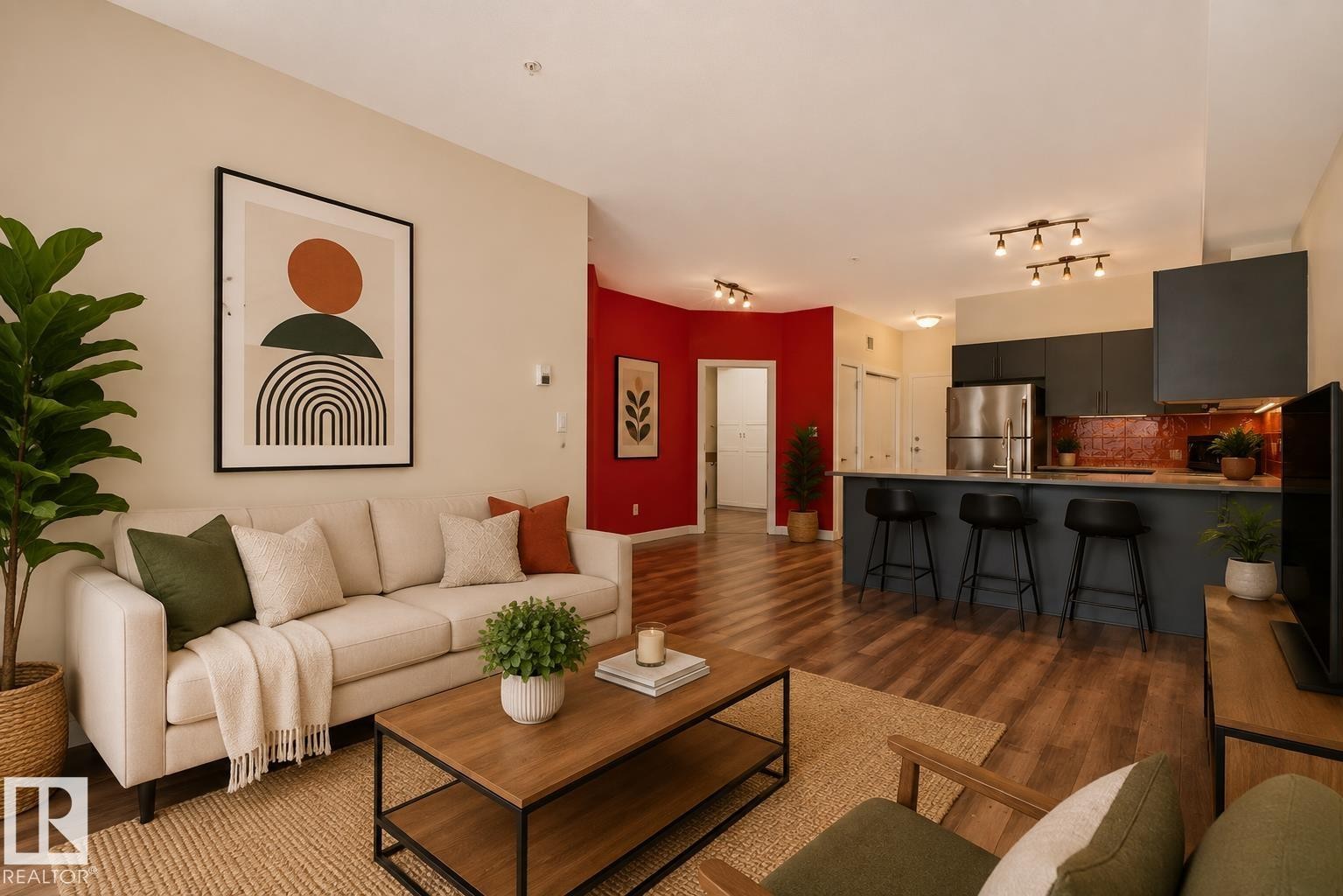 #303 10611 117 St Nw, Edmonton, AB - Indoor Photo Showing Living Room