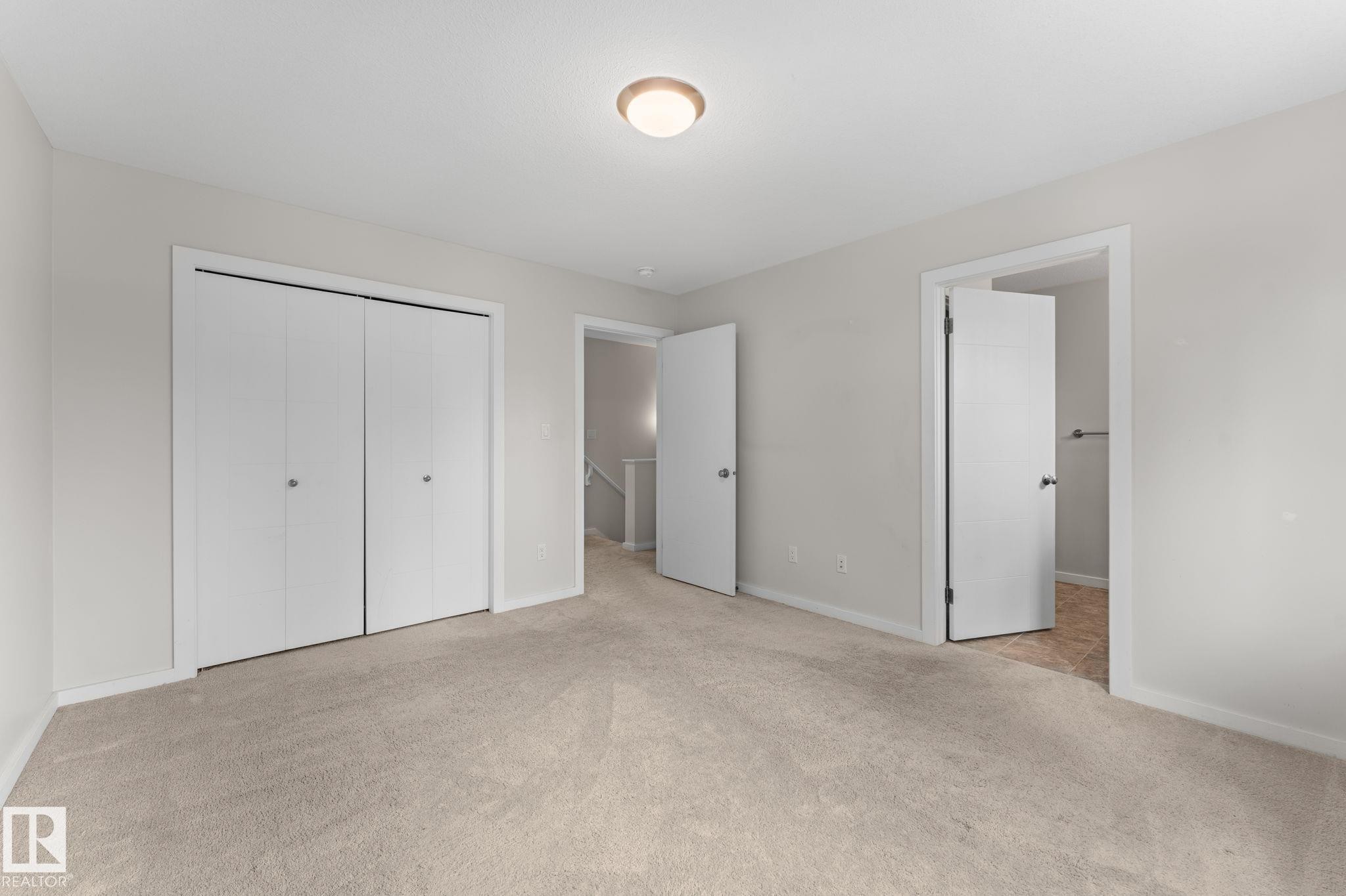 11840 122 Street Nw, Edmonton, AB - Indoor