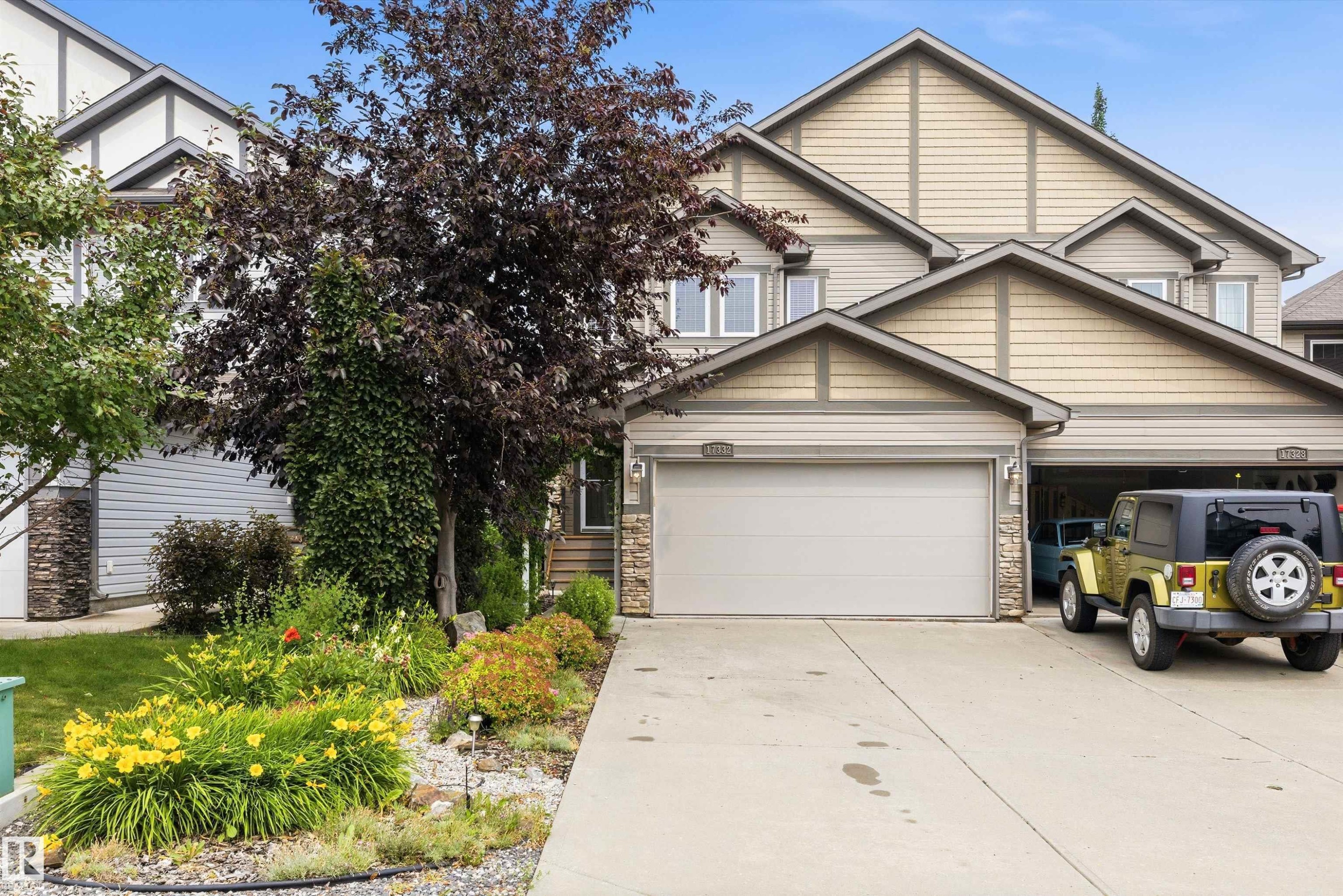 17332 6 Avenue Sw, Edmonton, AB - Outdoor