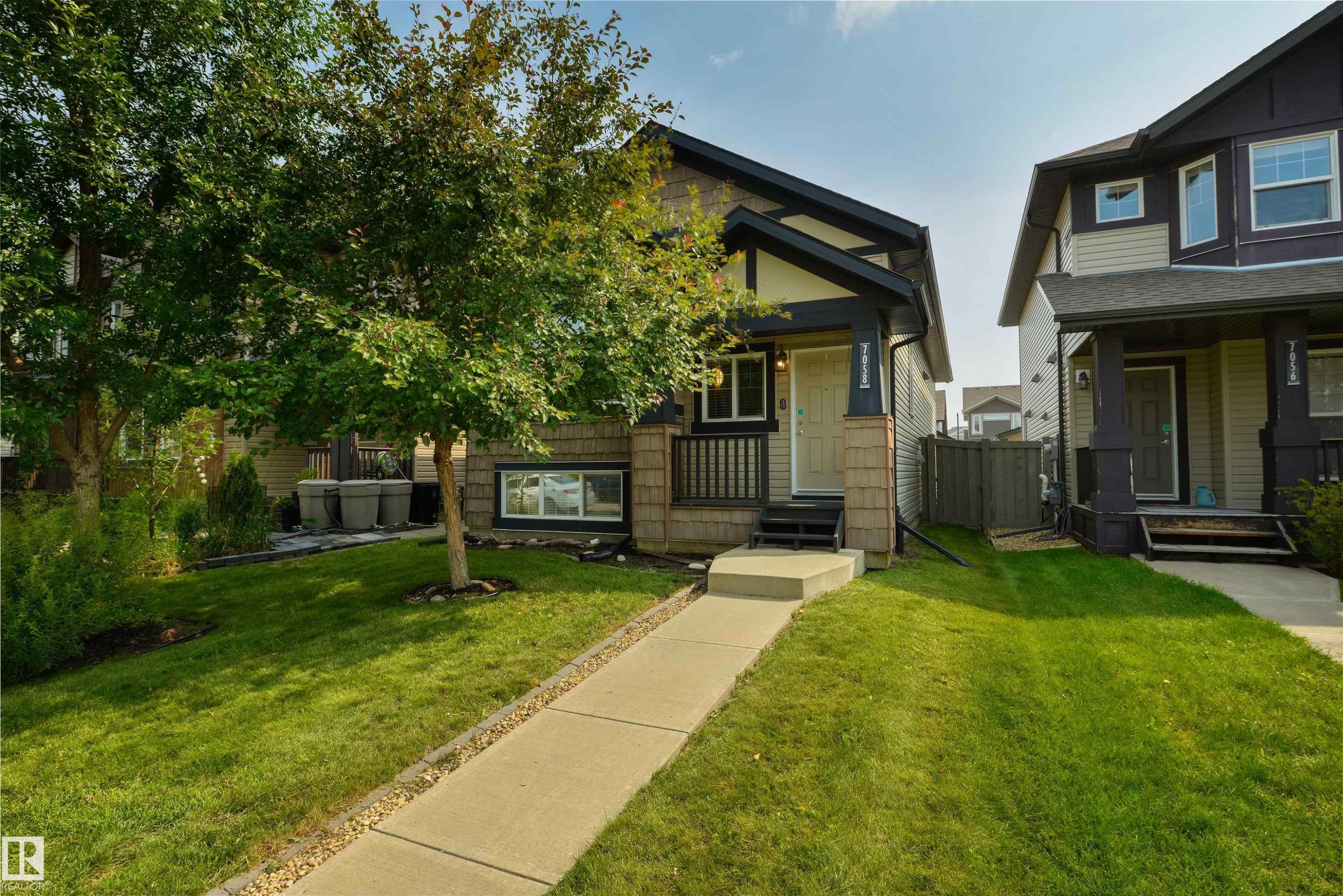 7058 Cardinal Way Sw, Edmonton, AB - Outdoor With Deck Patio Veranda