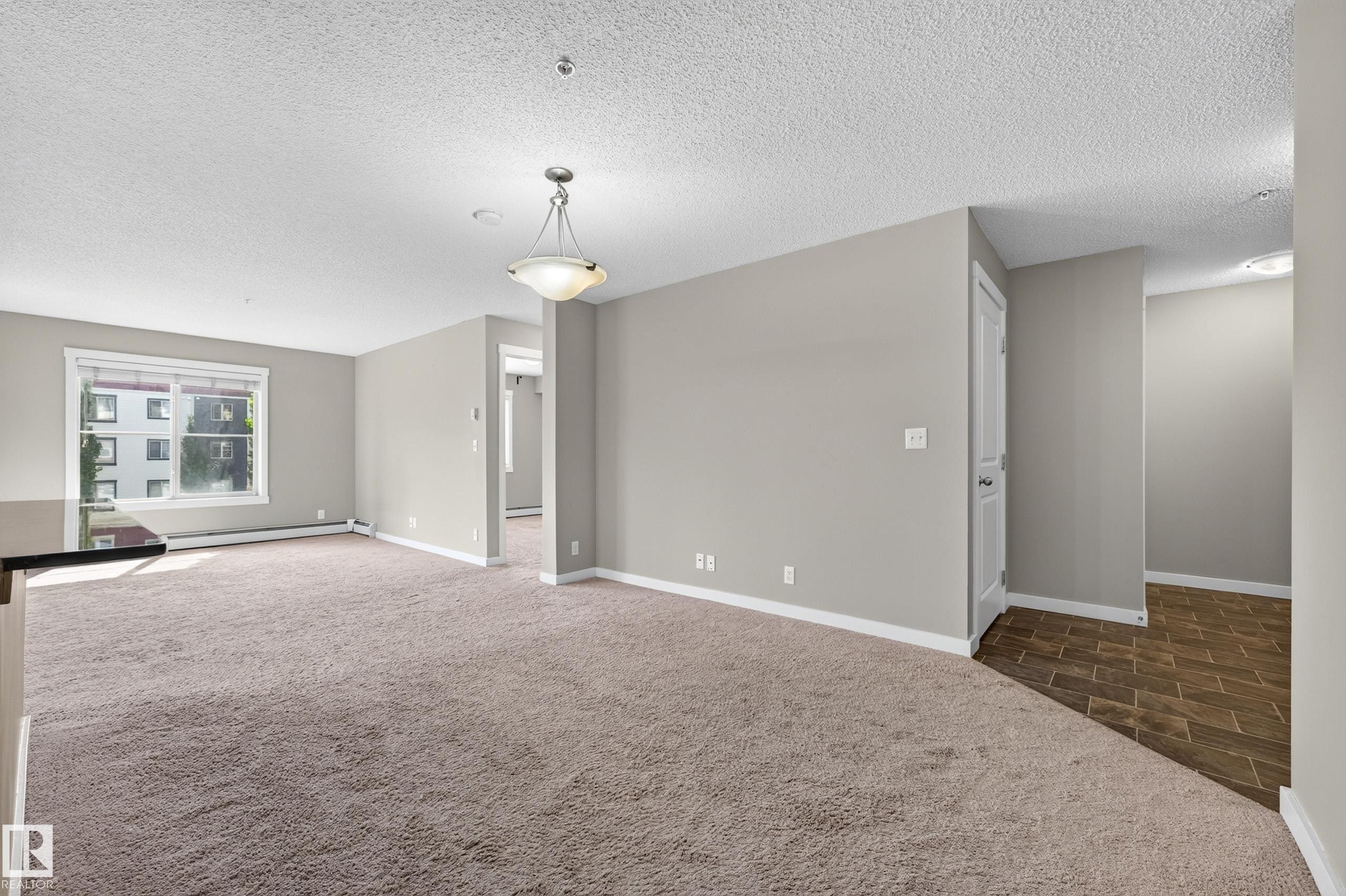 #222 5810 Mullen Pl Nw, Edmonton, AB - Indoor Photo Showing Other Room