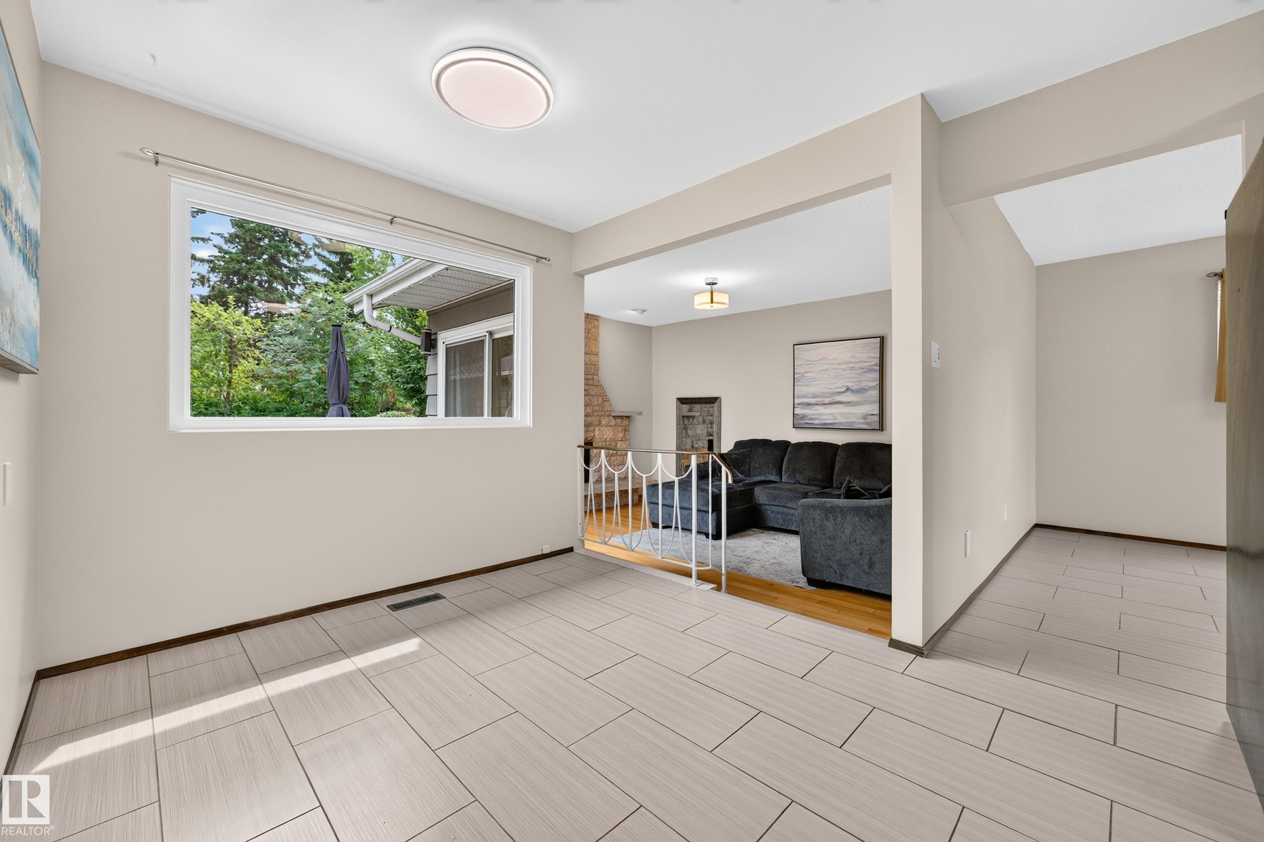 11727 27 Avenue Nw, Edmonton, AB