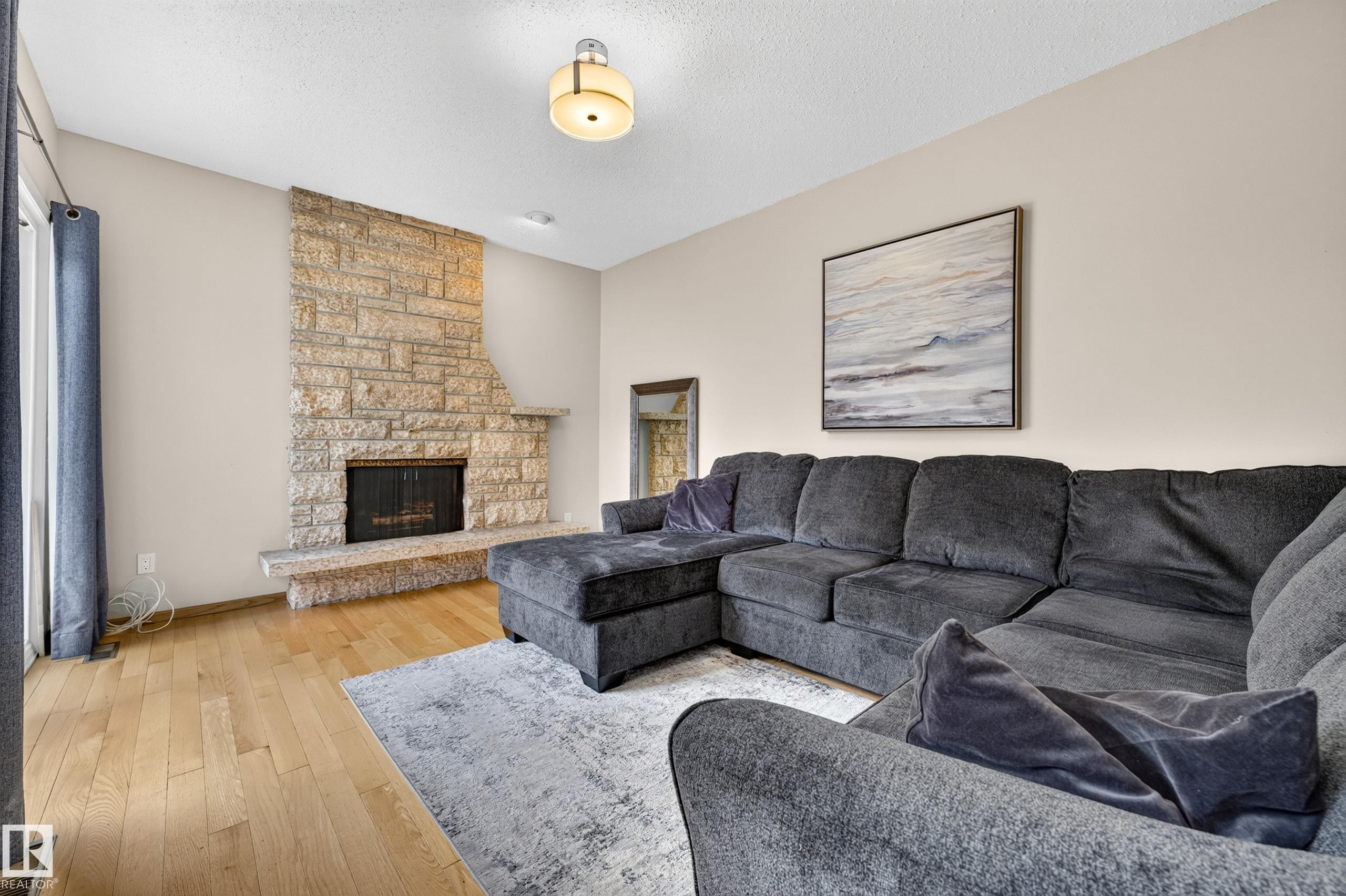 11727 27 Avenue Nw, Edmonton, AB