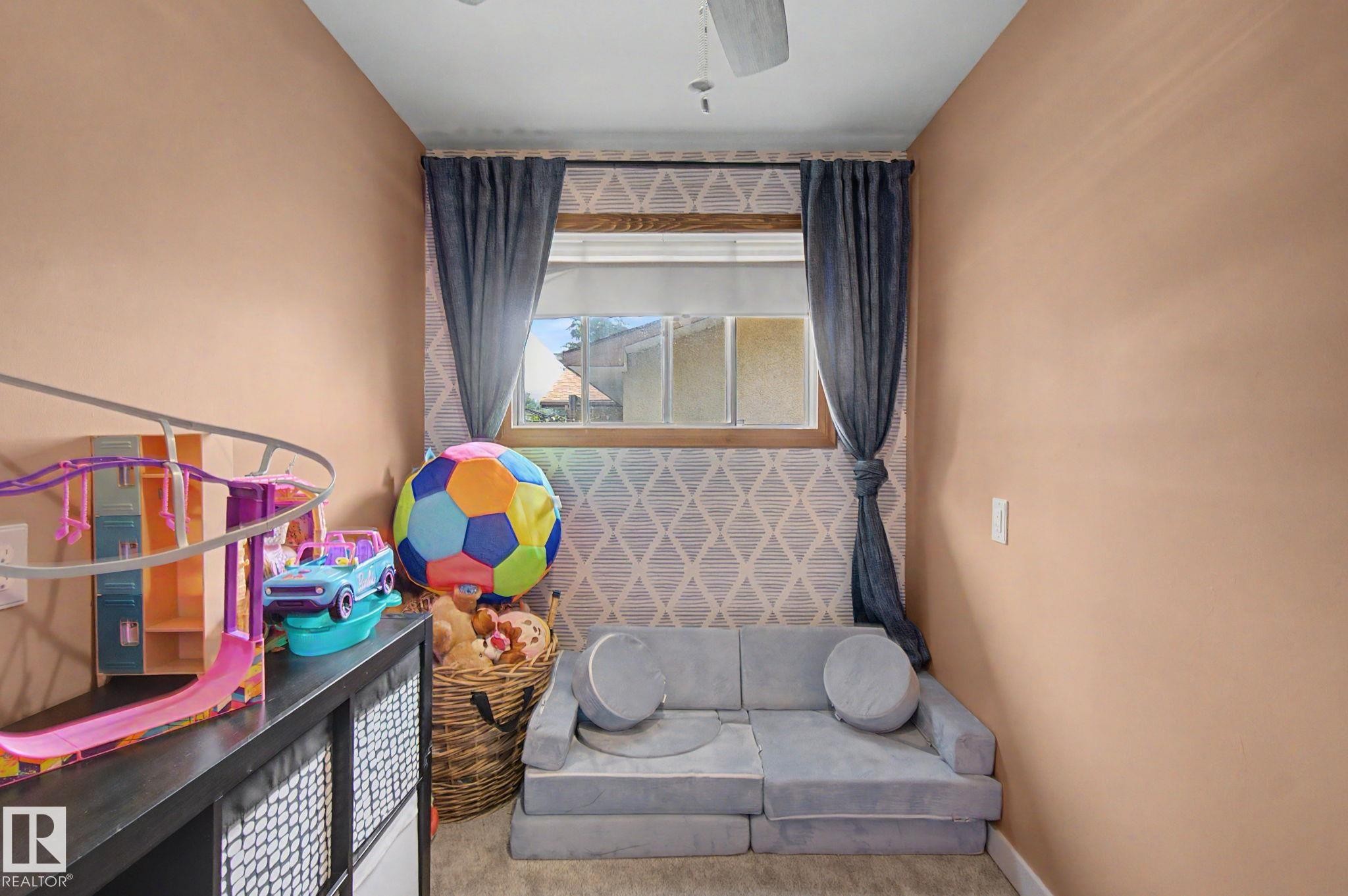 7712 159 Street Nw, Edmonton, AB - Indoor