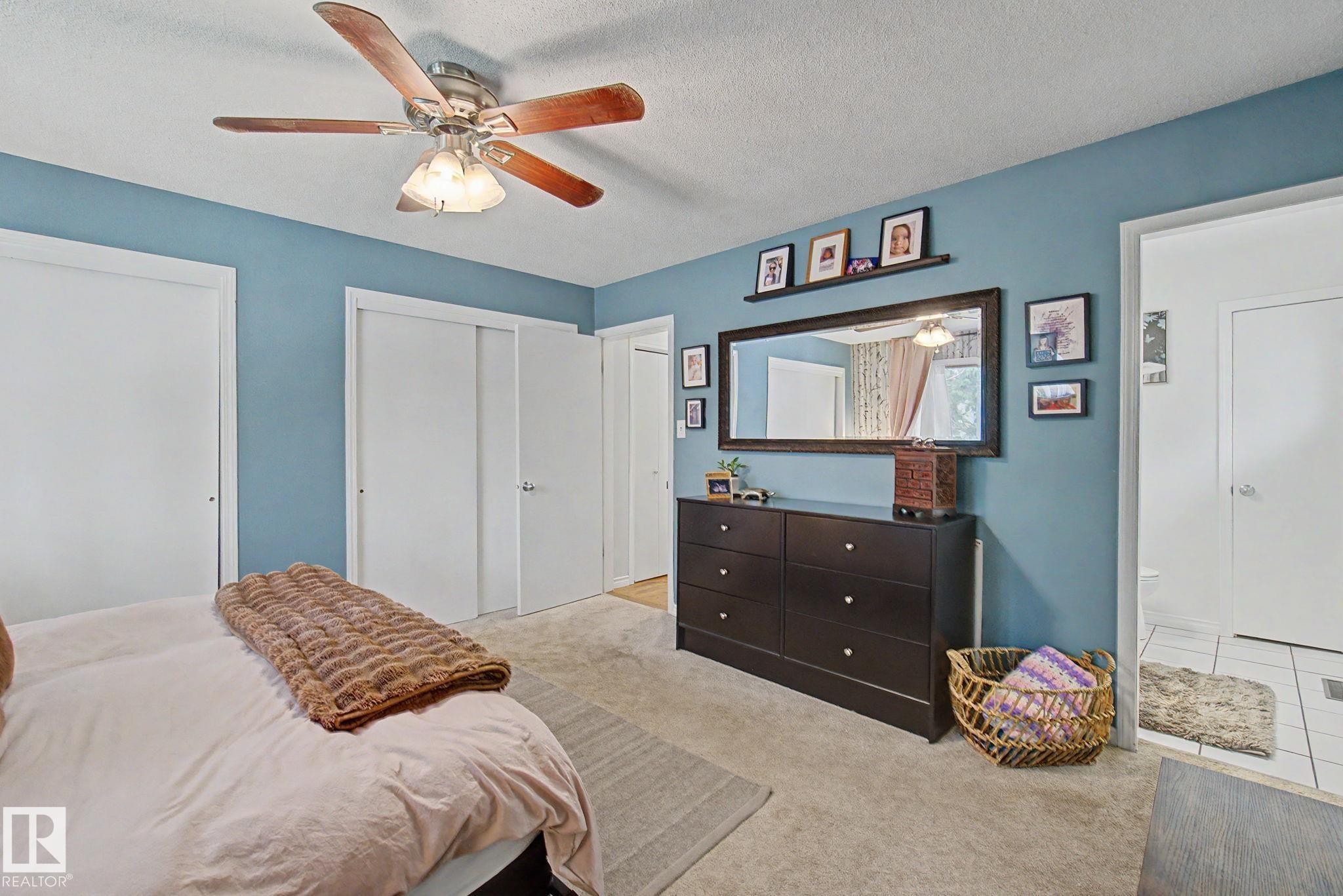 7712 159 Street Nw, Edmonton, AB - Indoor Photo Showing Bedroom