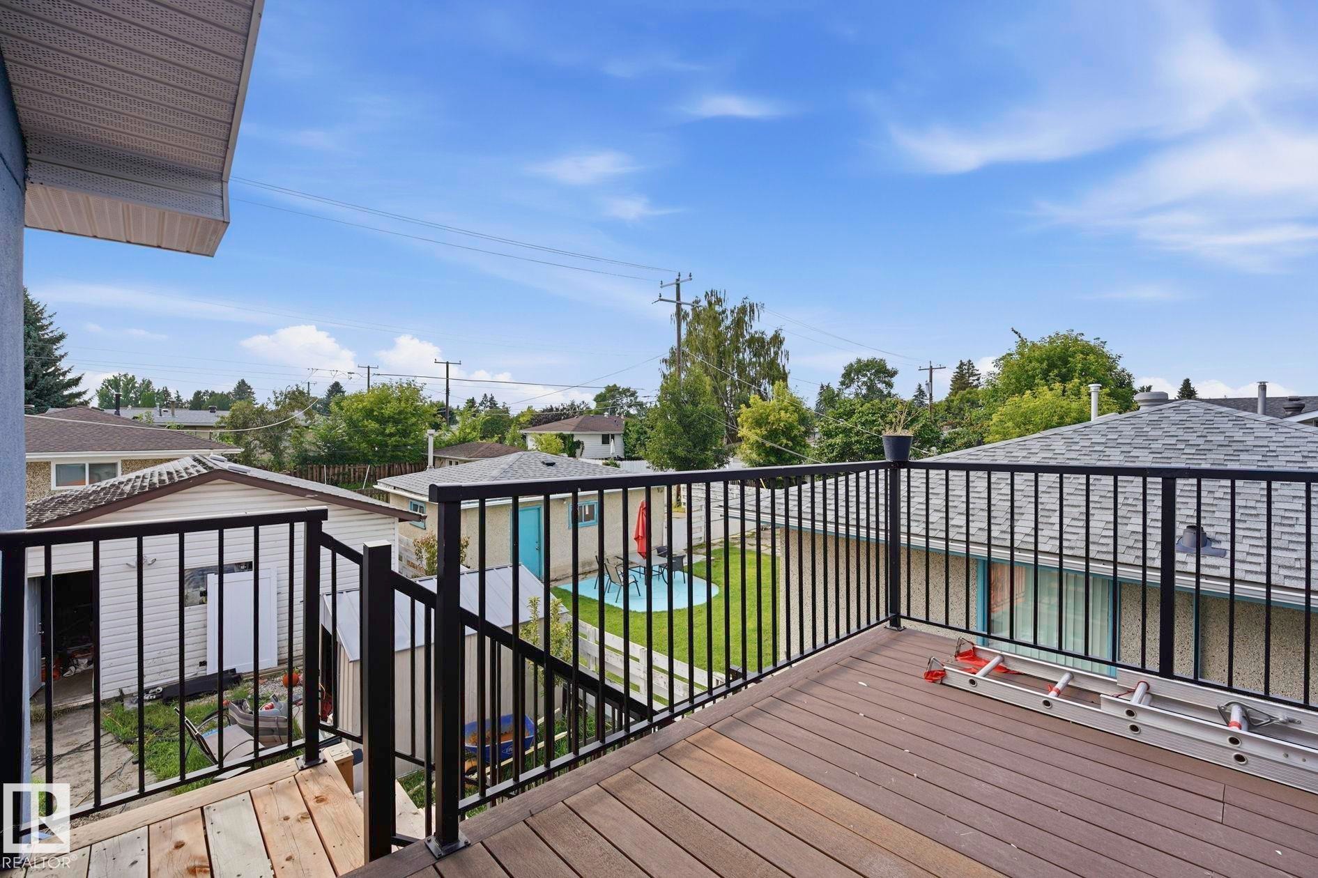 9302 165 Street Nw, Edmonton, AB - Outdoor With Exterior