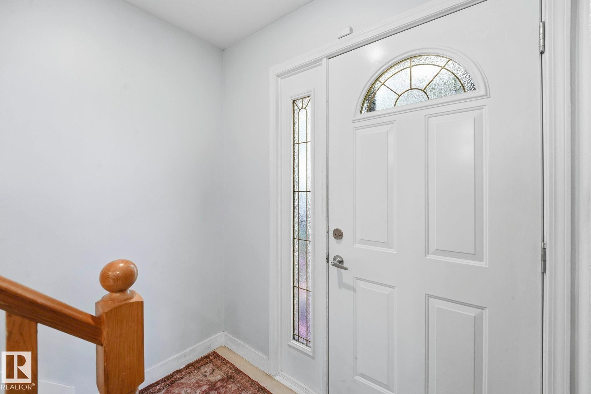 9302 165 Street Nw, Edmonton, AB - Indoor Photo Showing Other Room