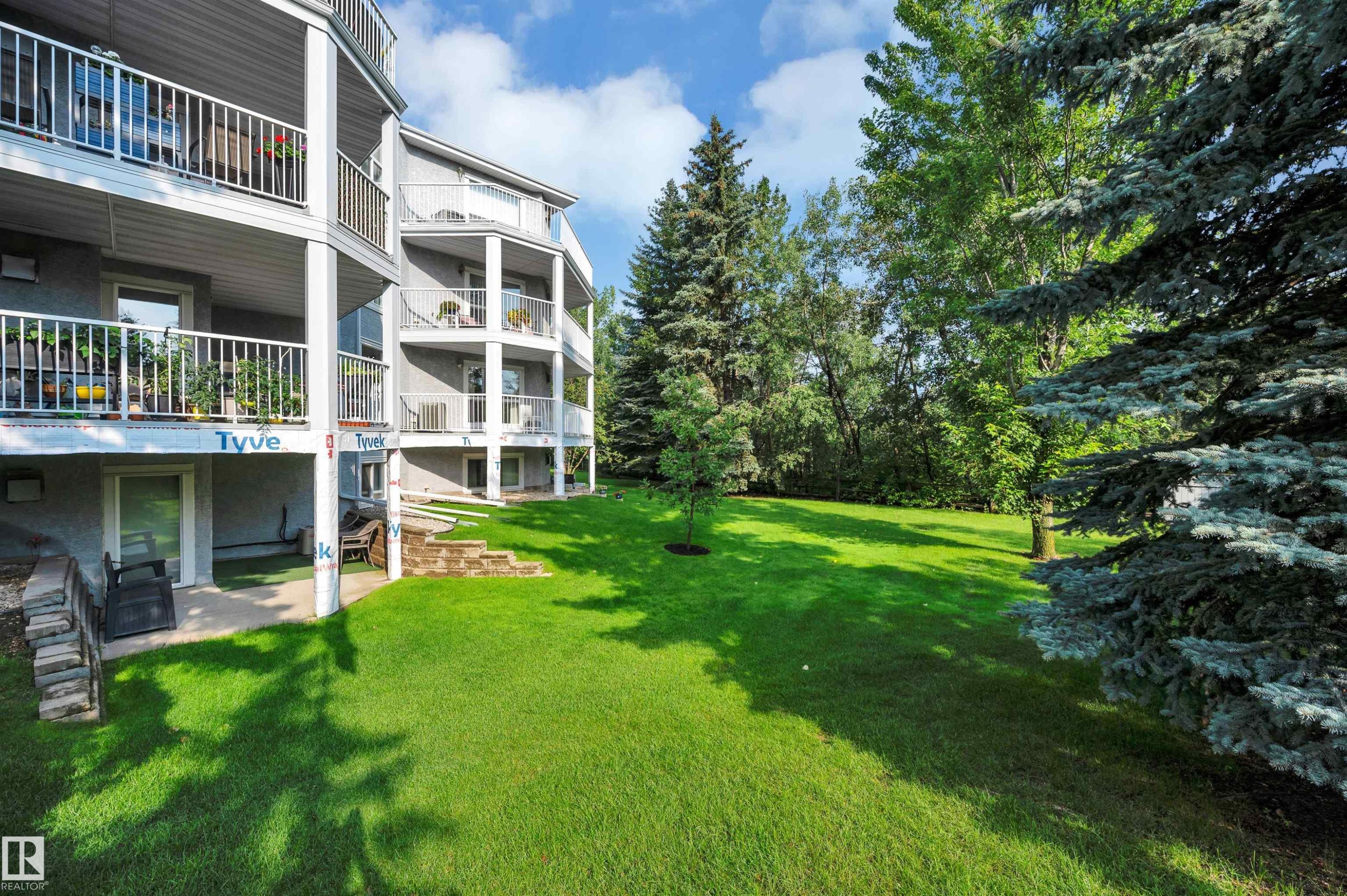 #209 65 Gervais Rd, St. Albert, AB - Outdoor