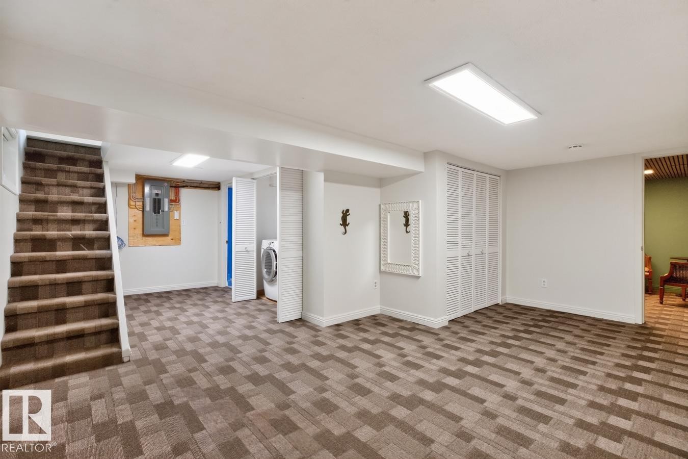 11834 59 Street Nw, Edmonton, AB - Indoor