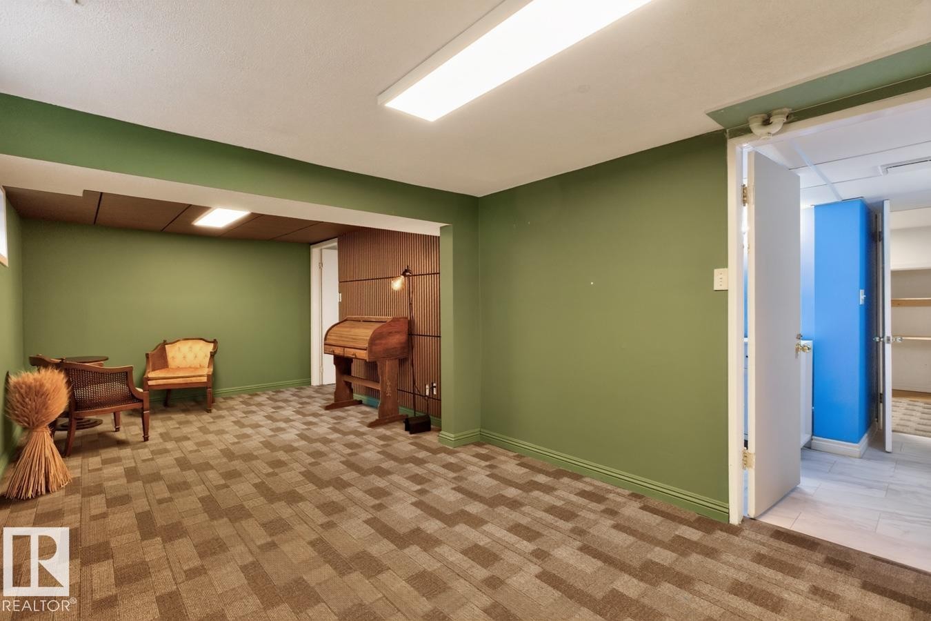 11834 59 Street Nw, Edmonton, AB - Indoor