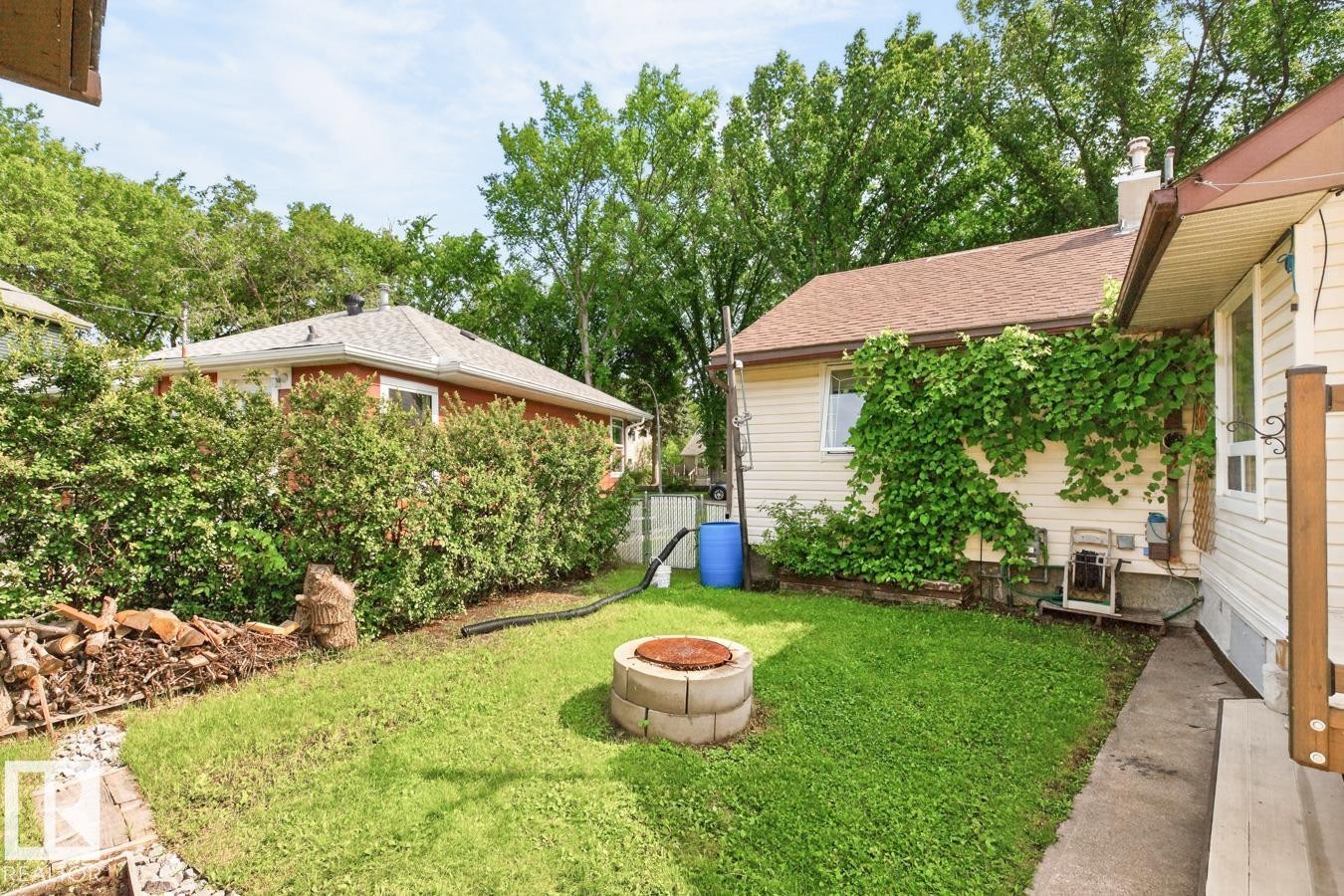 11834 59 Street Nw, Edmonton, AB - Outdoor