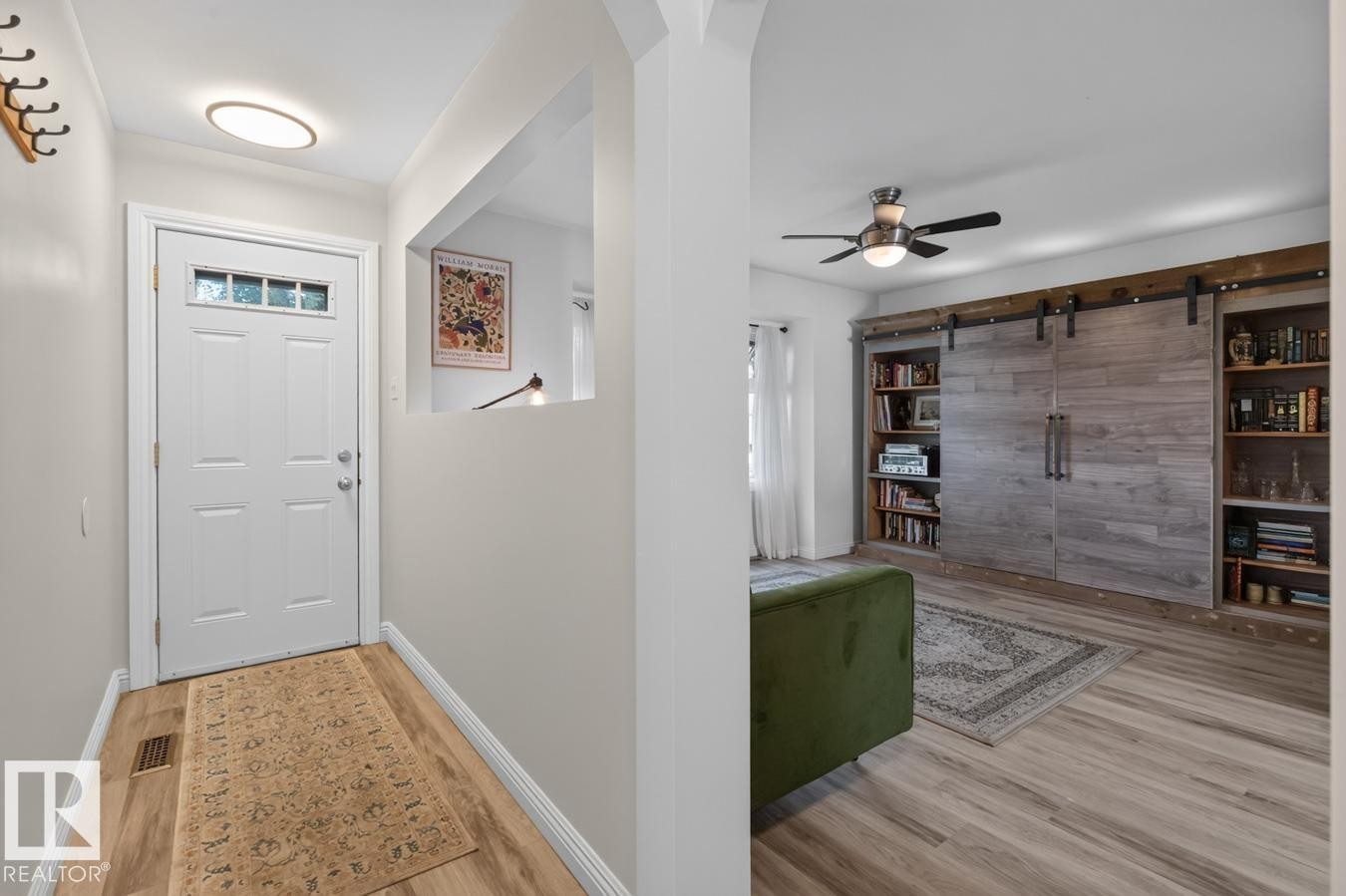 11834 59 Street Nw, Edmonton, AB - Indoor Photo Showing Other Room