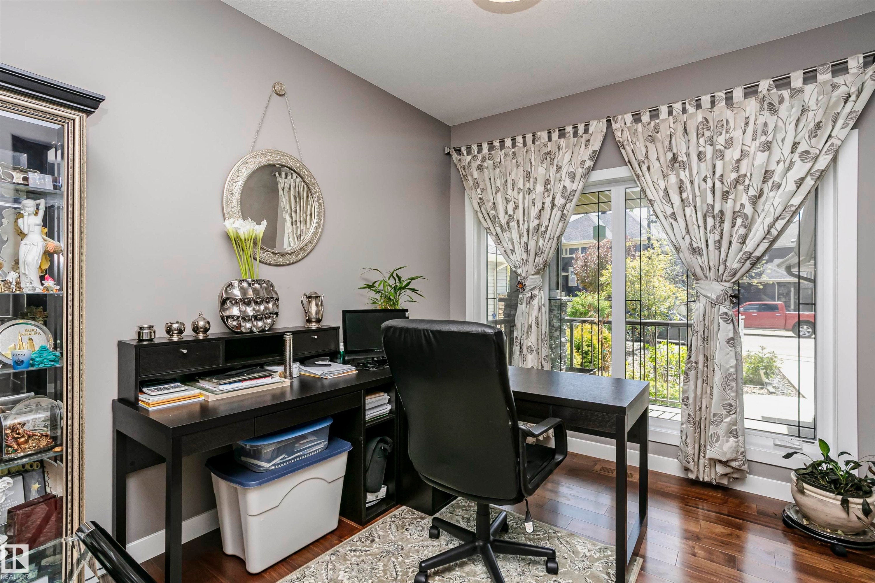 15848 13 Avenue Sw, Edmonton, AB - Indoor Photo Showing Office