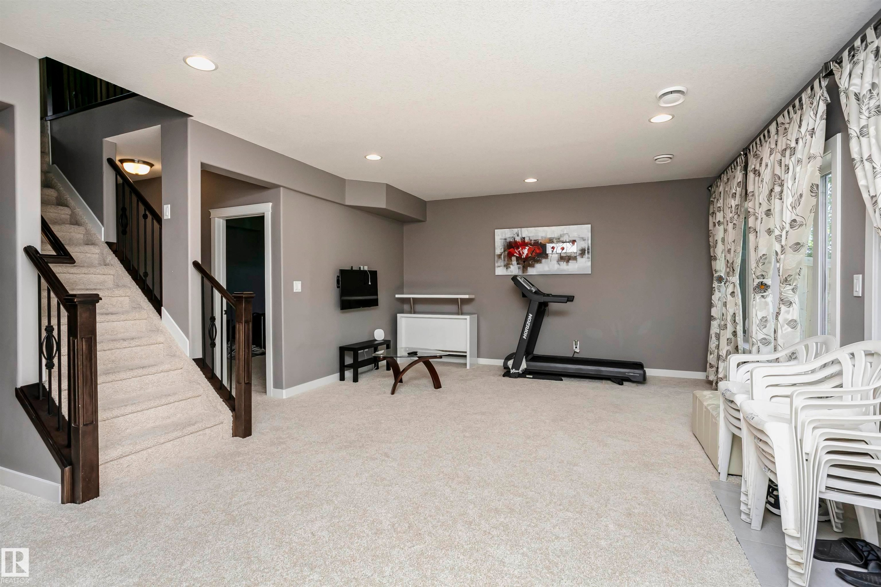 15848 13 Avenue Sw, Edmonton, AB - Indoor
