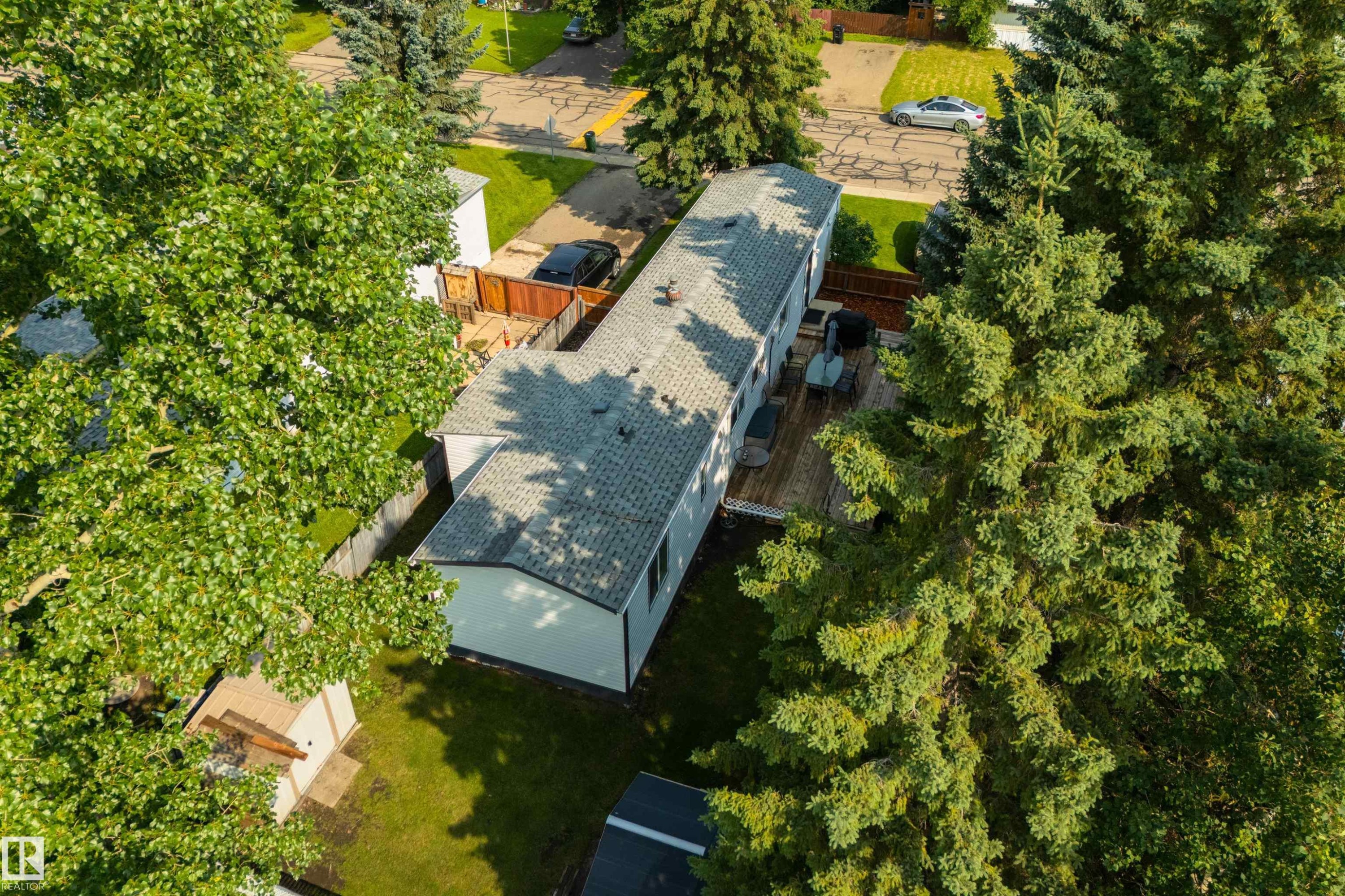 13 The Parkway Northwest, Edmonton, AB - Outdoor