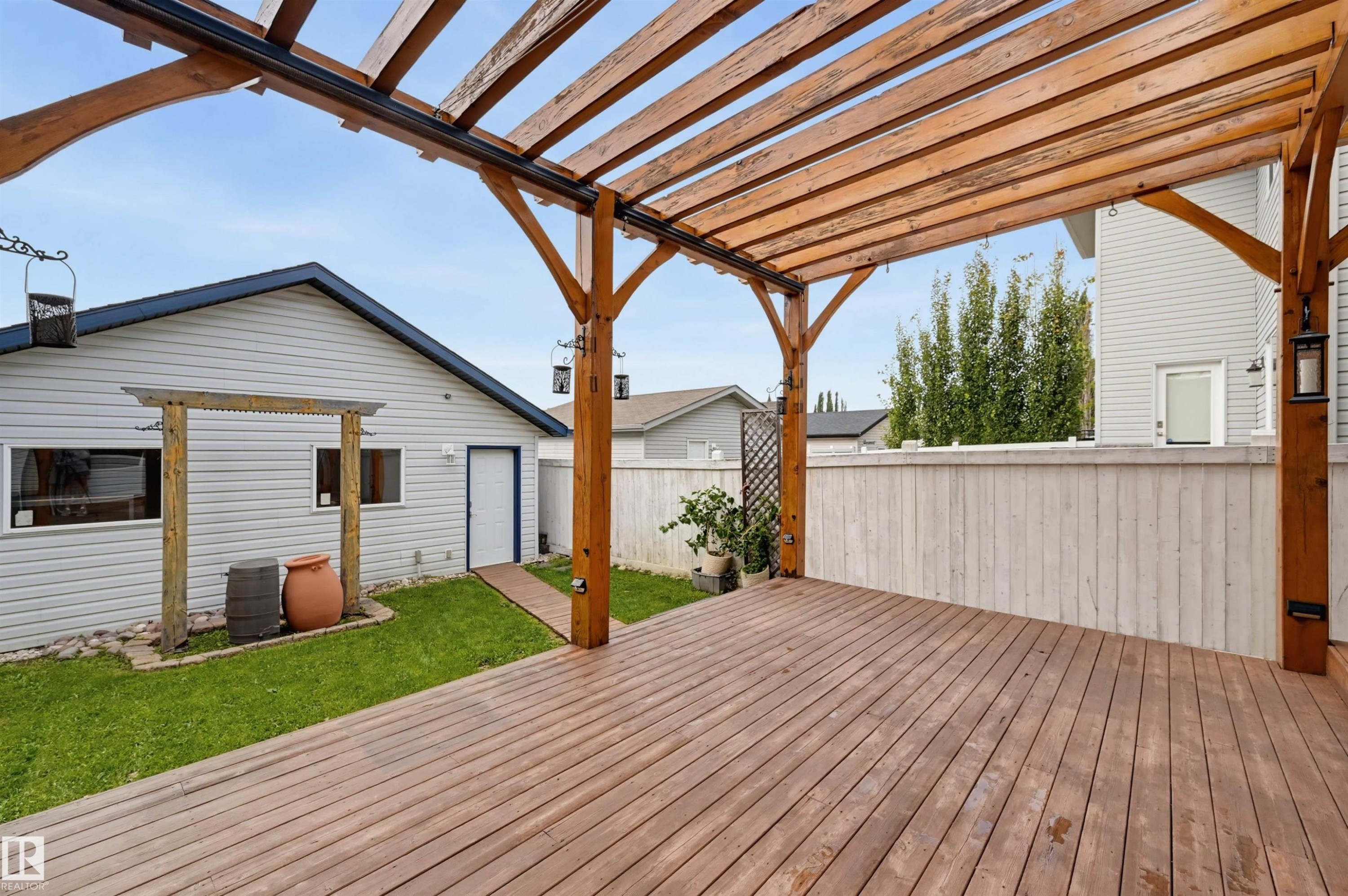 1846 Towne Centre Boulevard Nw, Edmonton, AB - Outdoor With Deck Patio Veranda With Exterior