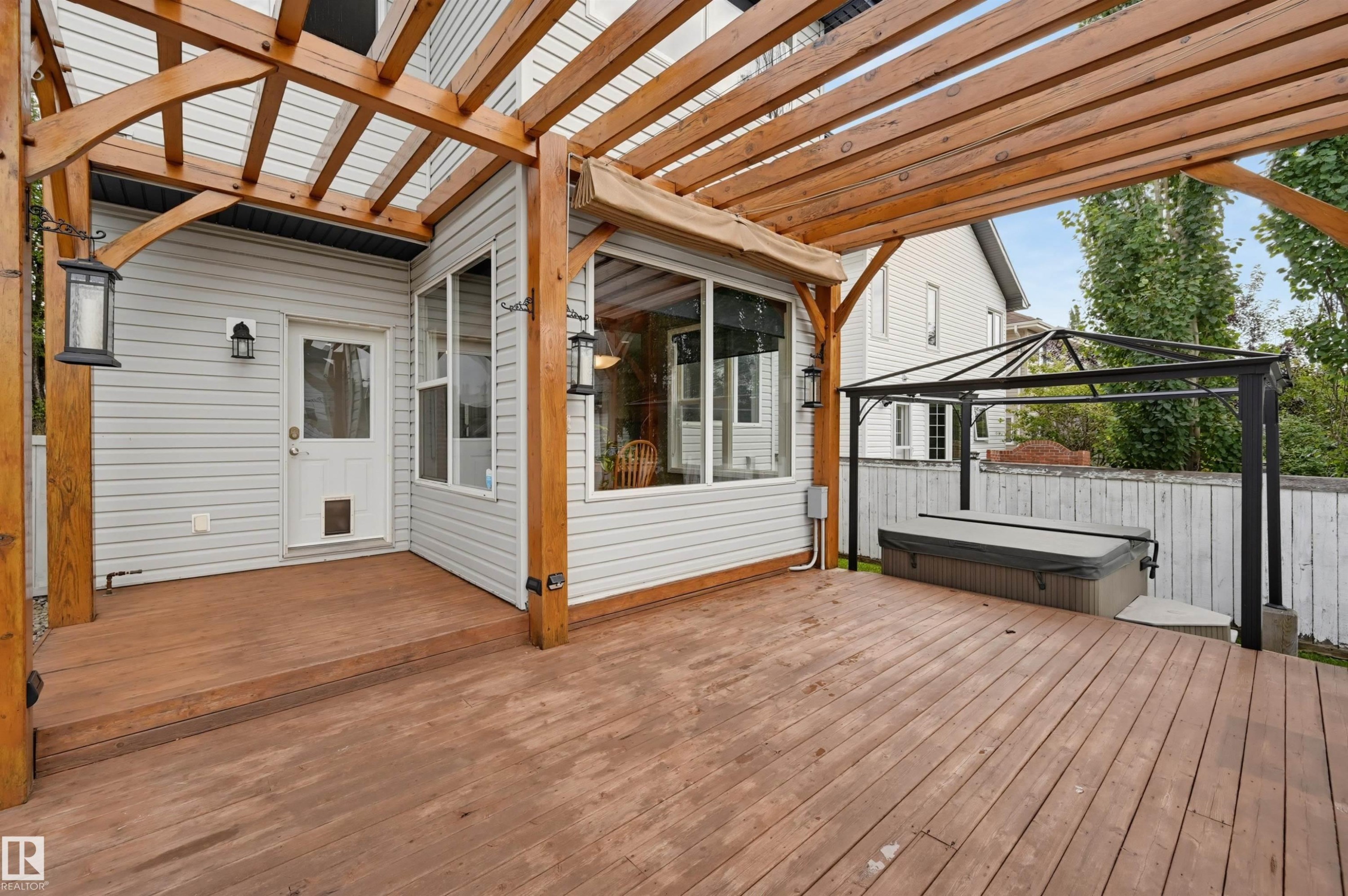 1846 Towne Centre Boulevard Nw, Edmonton, AB - Outdoor With Deck Patio Veranda With Exterior