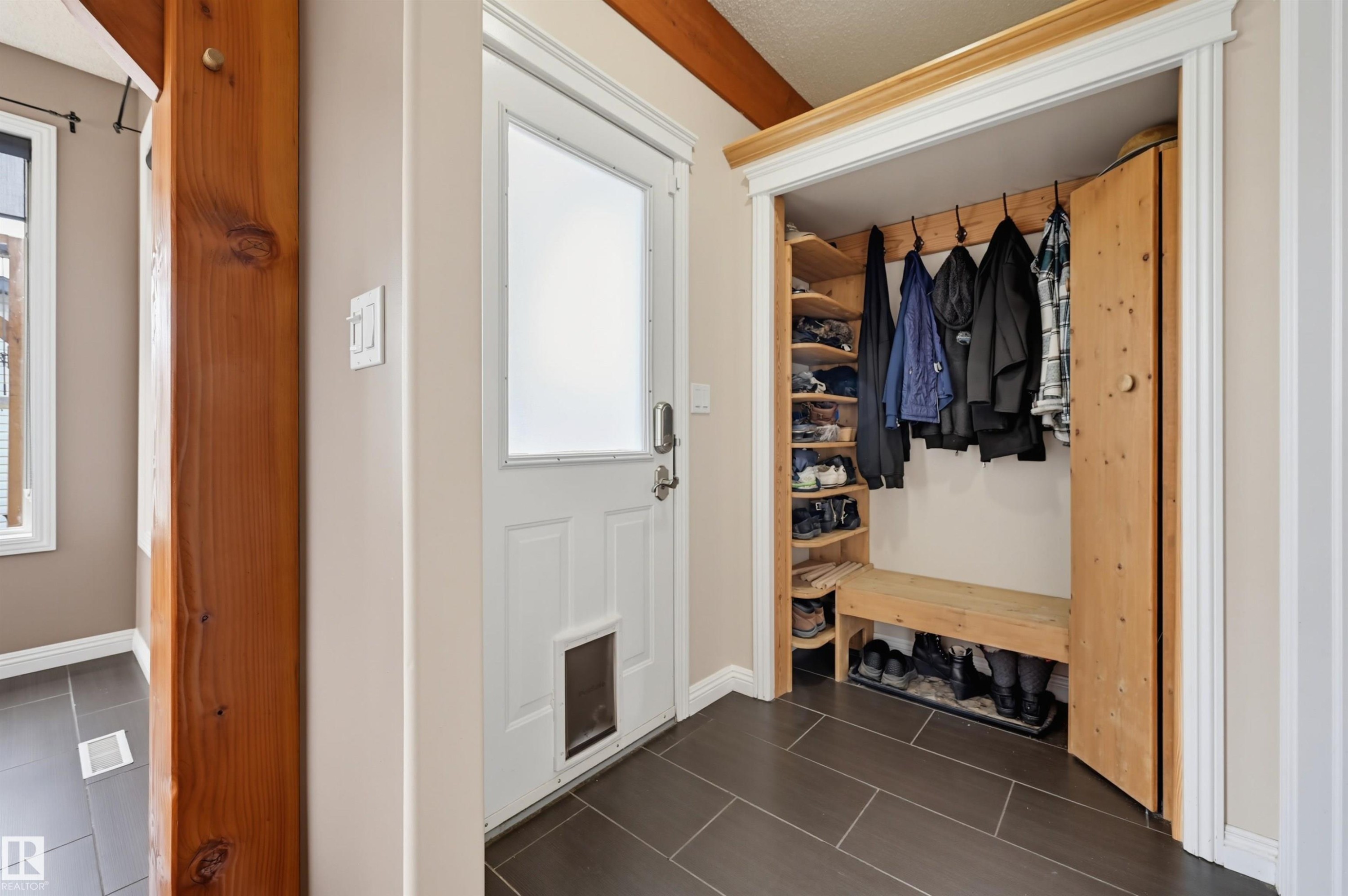 1846 Towne Centre Boulevard Nw, Edmonton, AB - Indoor Photo Showing Other Room