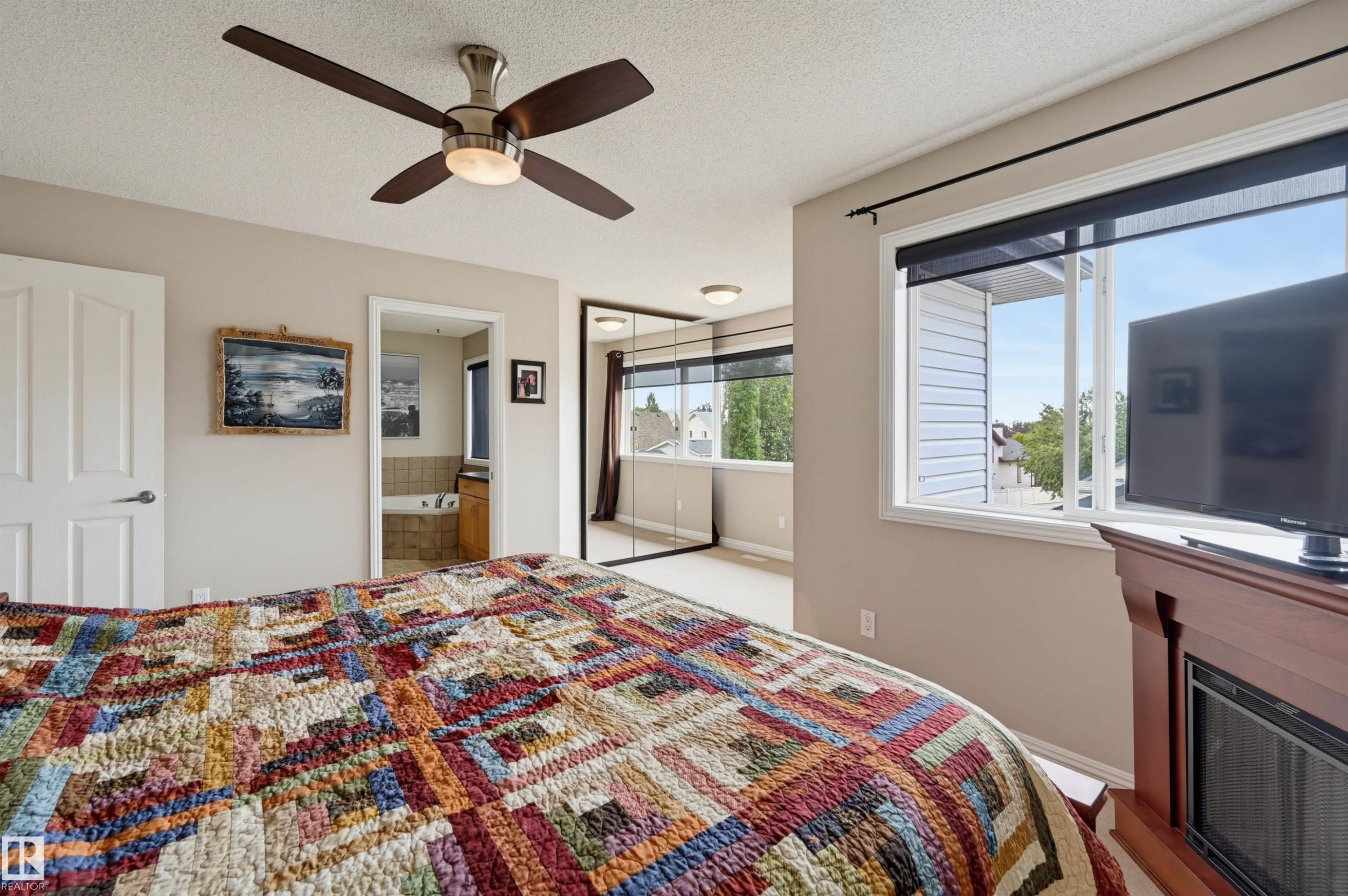1846 Towne Centre Boulevard Nw, Edmonton, AB - Indoor Photo Showing Bedroom