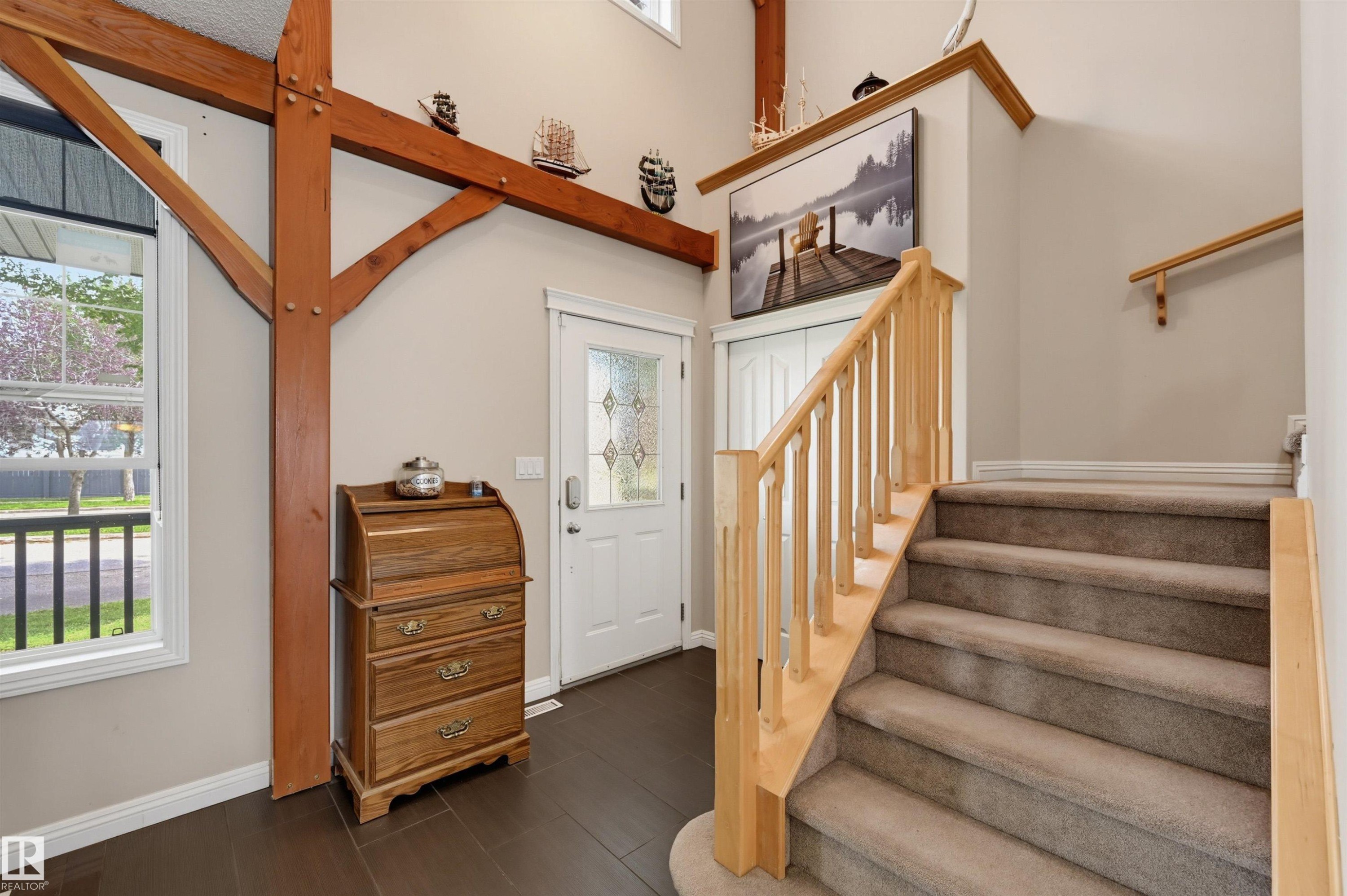 1846 Towne Centre Boulevard Nw, Edmonton, AB - Indoor Photo Showing Other Room